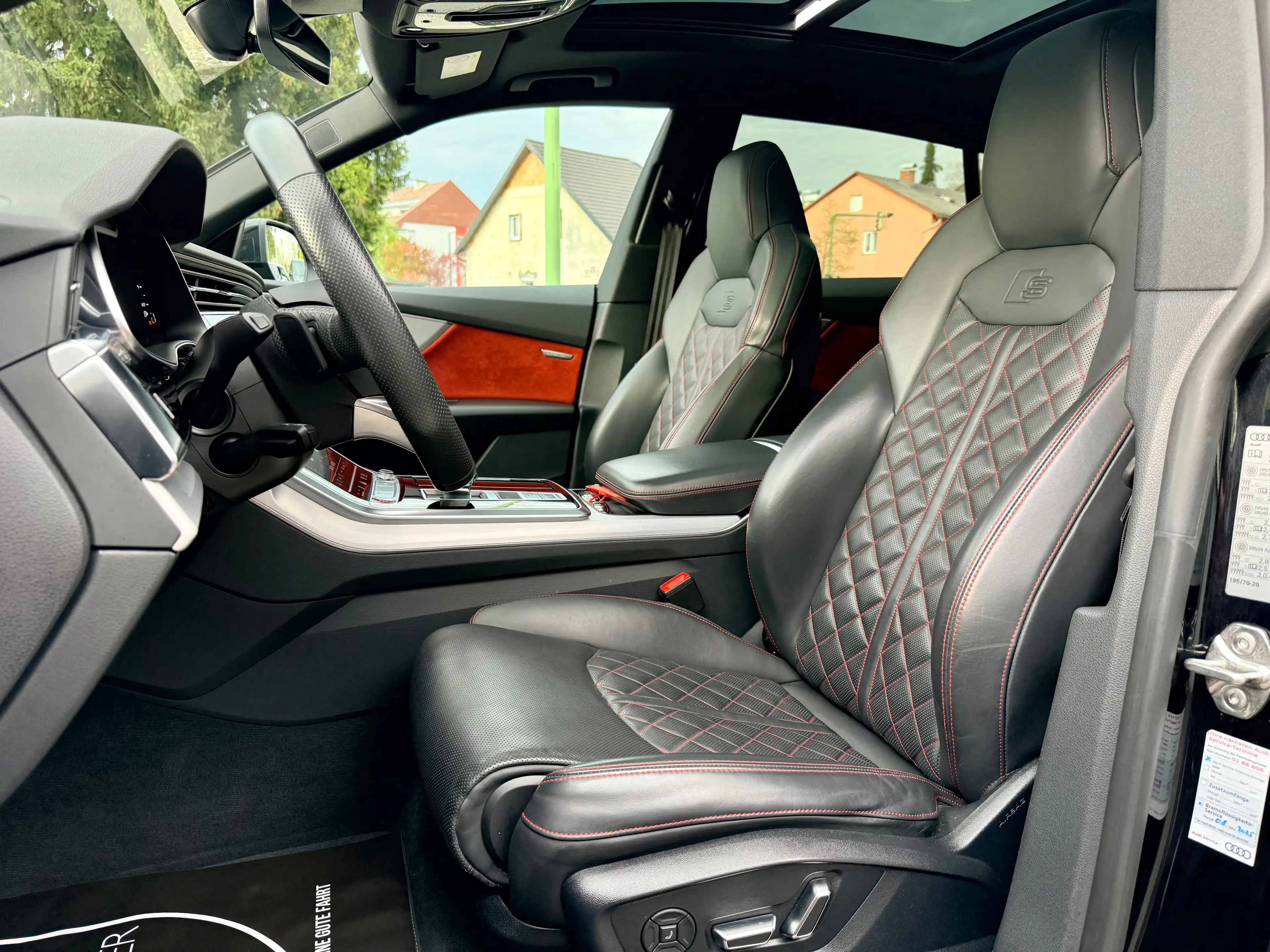 Audi SQ8 Audi Exclusive — photo 13