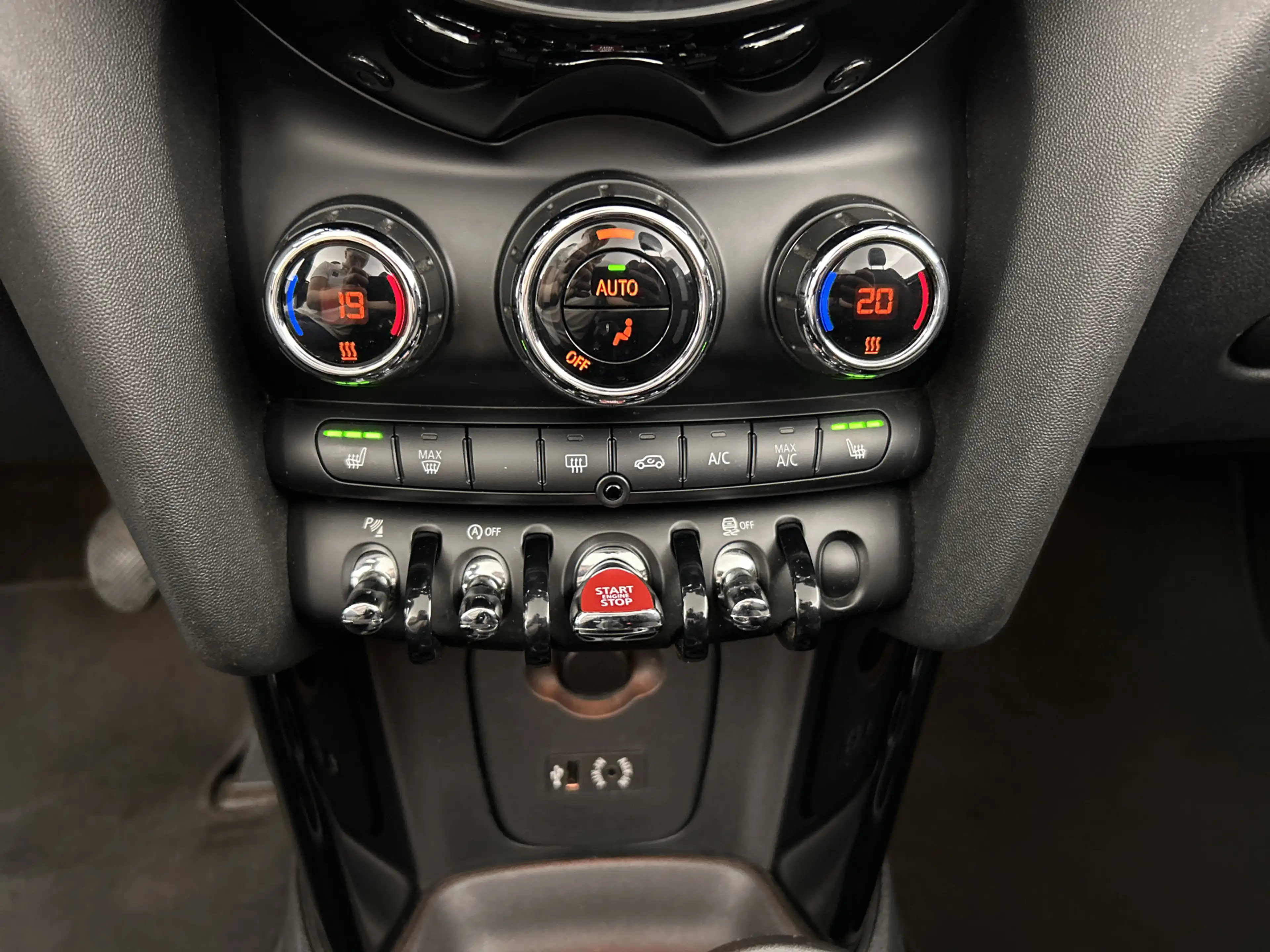 MINI Cooper Cabrio 1.5 PDC V+A/Stoelverwarming/Navi/LMV — photo 23