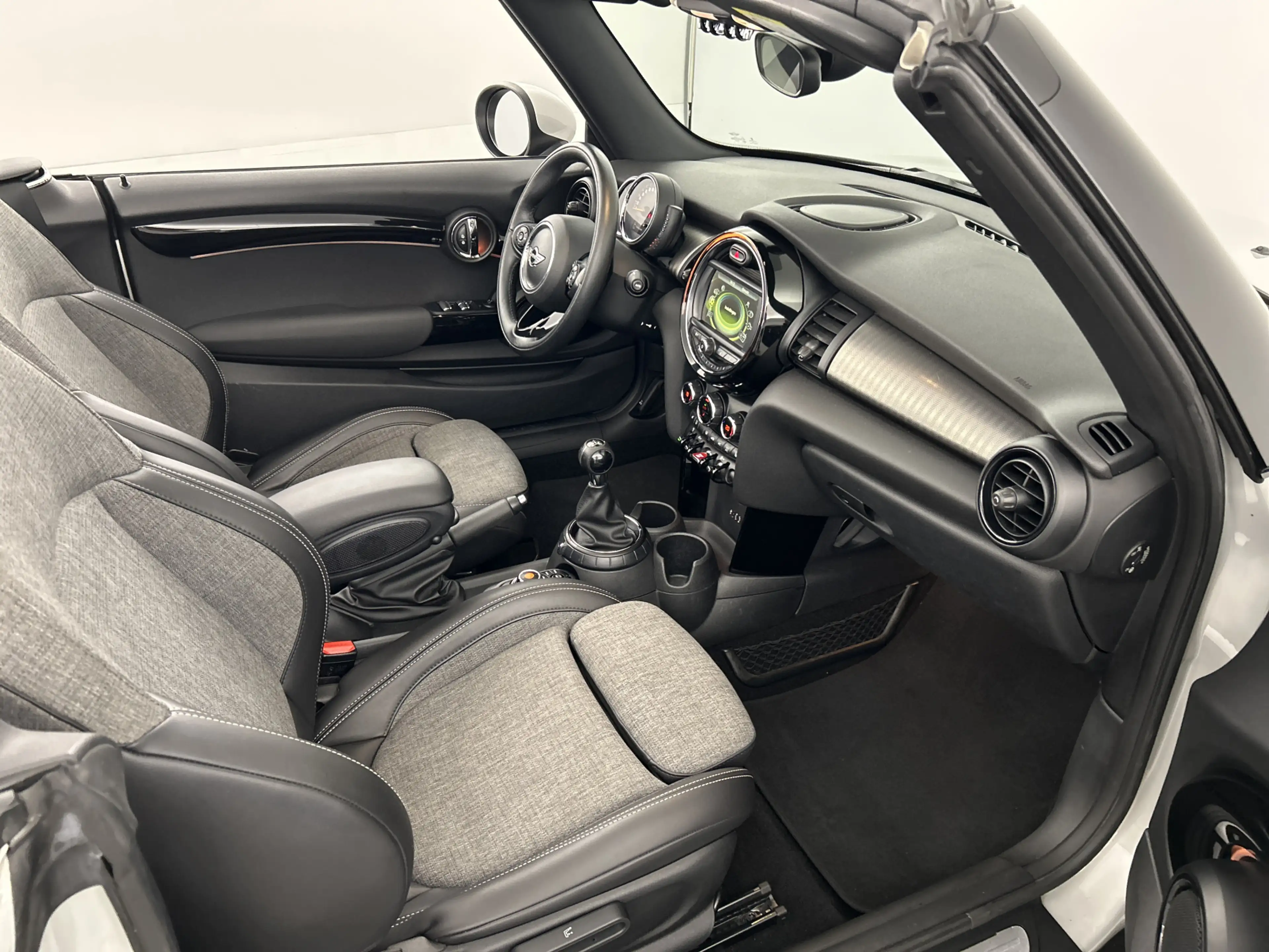 MINI Cooper Cabrio 1.5 PDC V+A/Stoelverwarming/Navi/LMV — photo 28