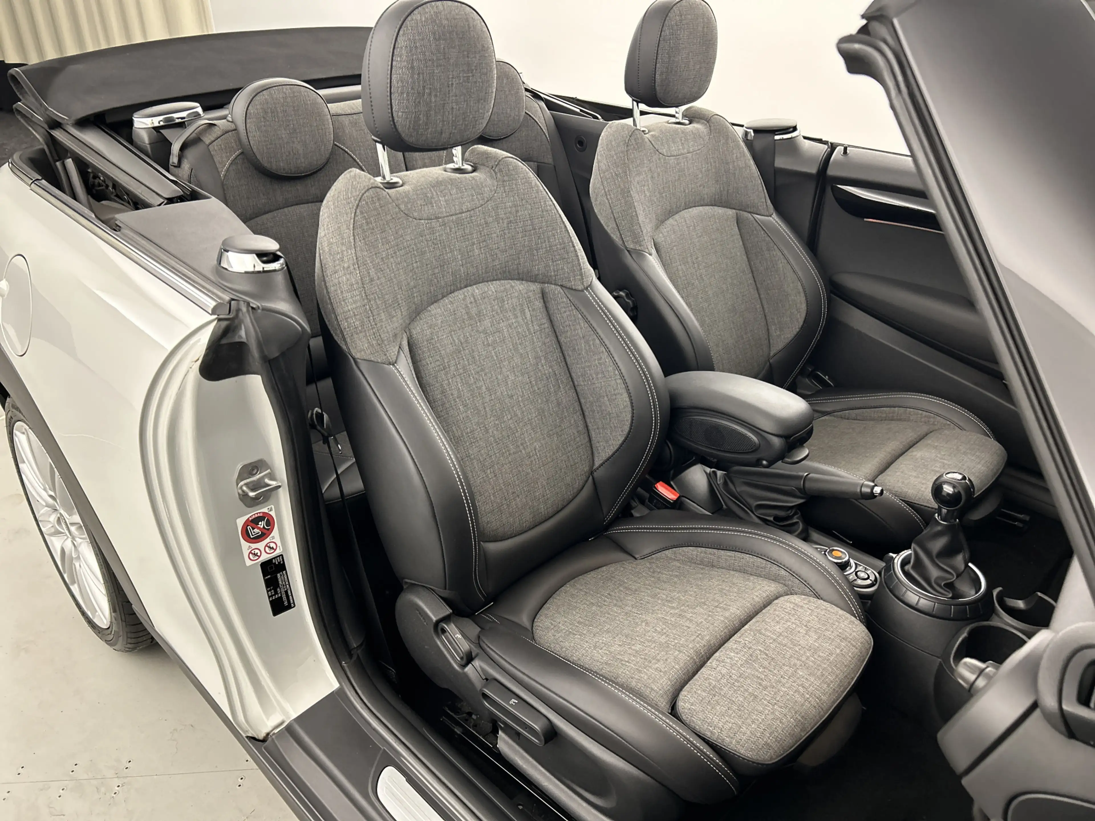 MINI Cooper Cabrio 1.5 PDC V+A/Stoelverwarming/Navi/LMV — photo 27