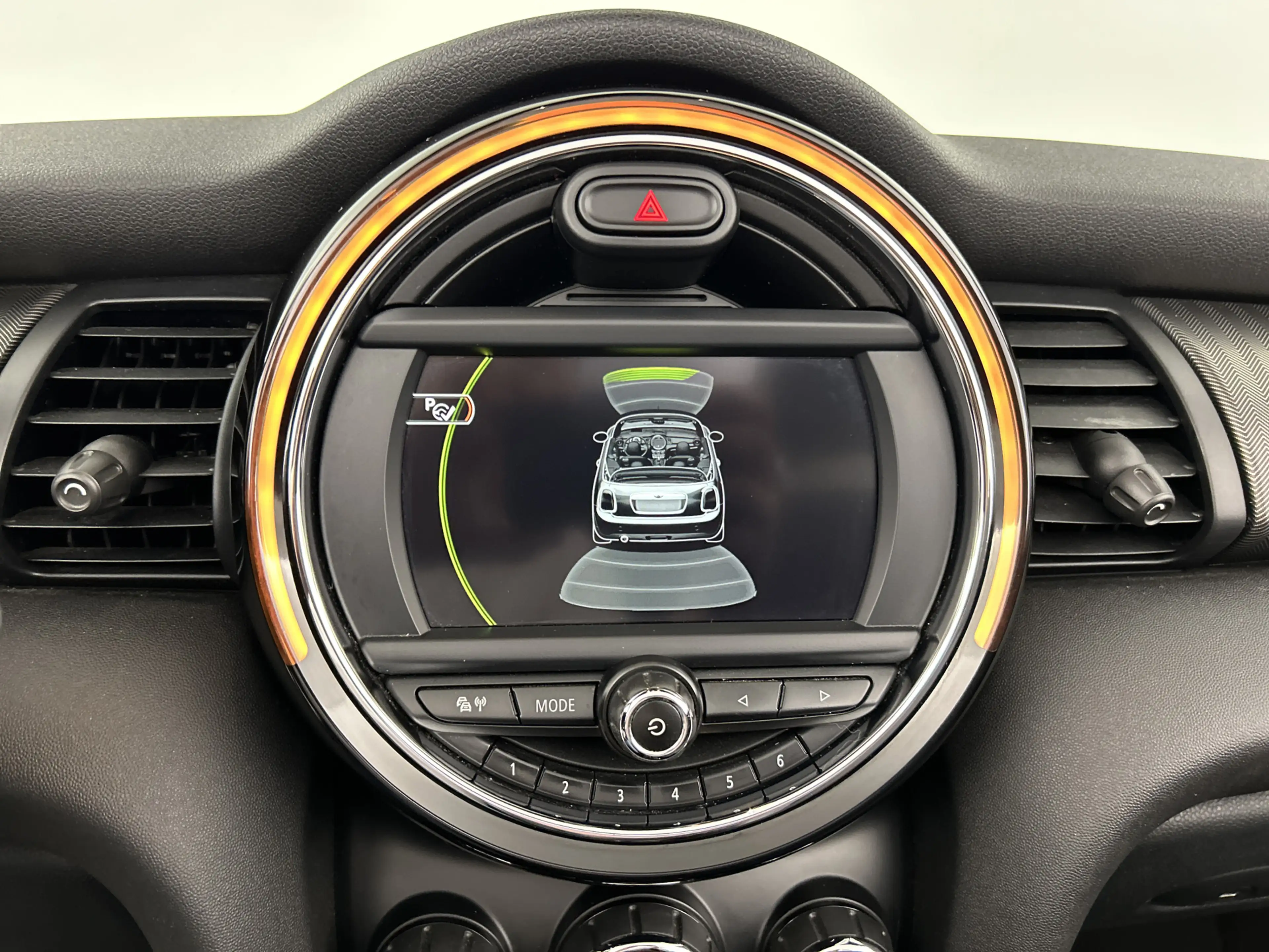 MINI Cooper Cabrio 1.5 PDC V+A/Stoelverwarming/Navi/LMV — photo 20
