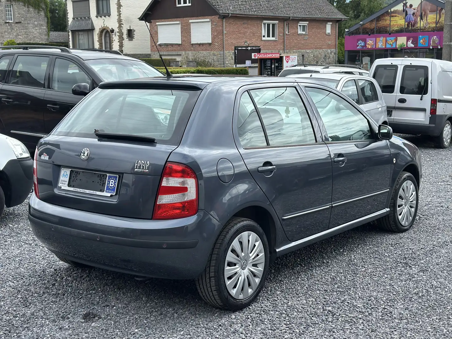 Skoda Fabia 1.2i Ambiente - 2