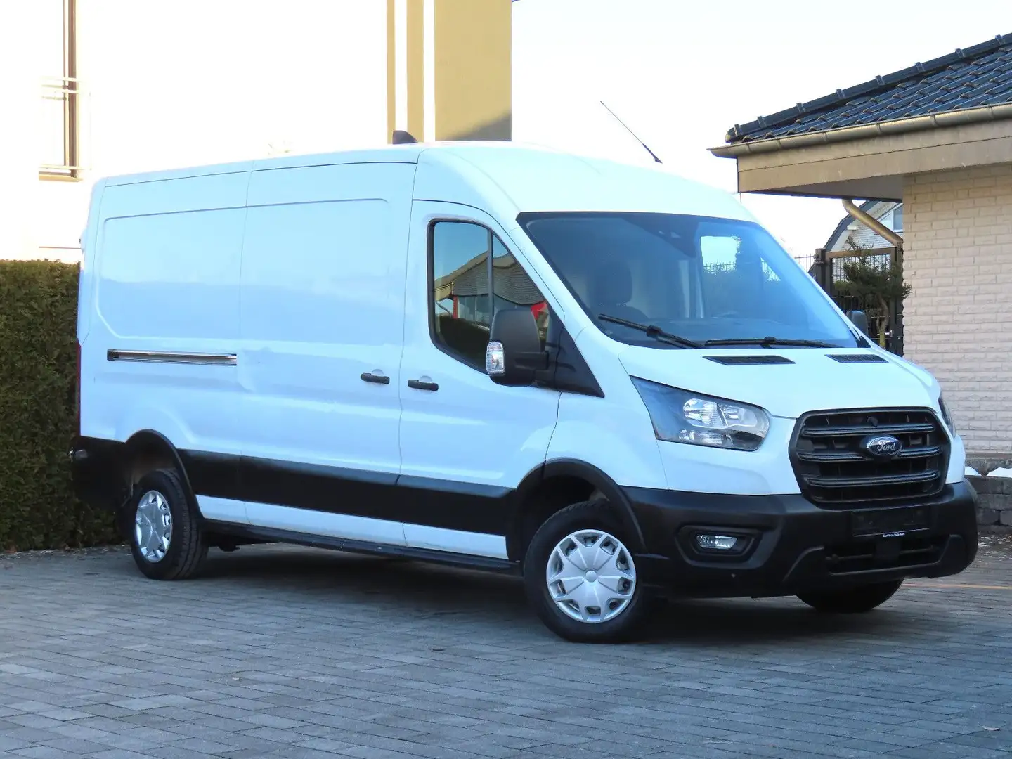 Ford Transit Kasten 310 L3H2 Trend *1. Hand / Kamera* Weiß - 1