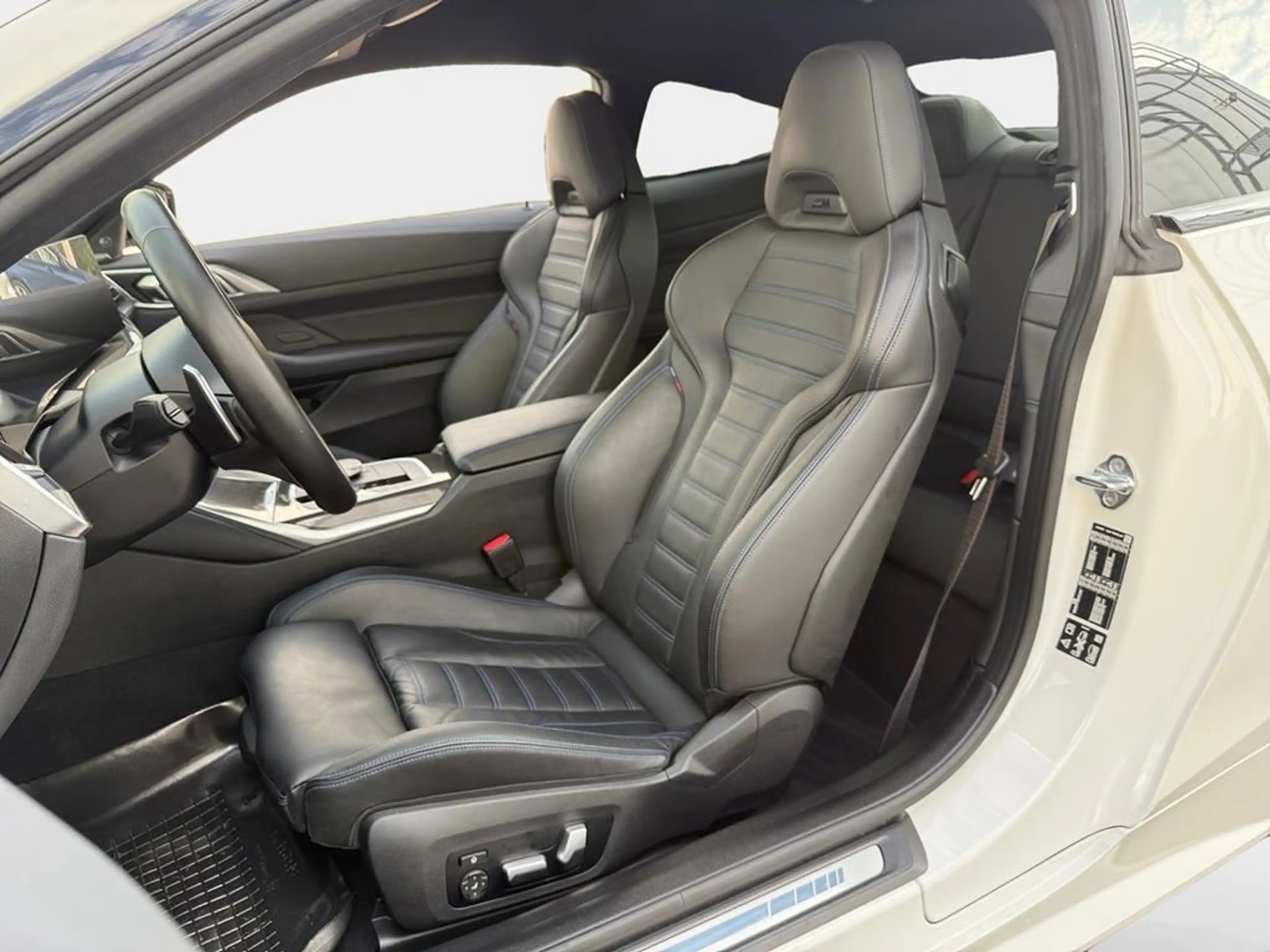 BMW 440 M Sport Pro — photo 9