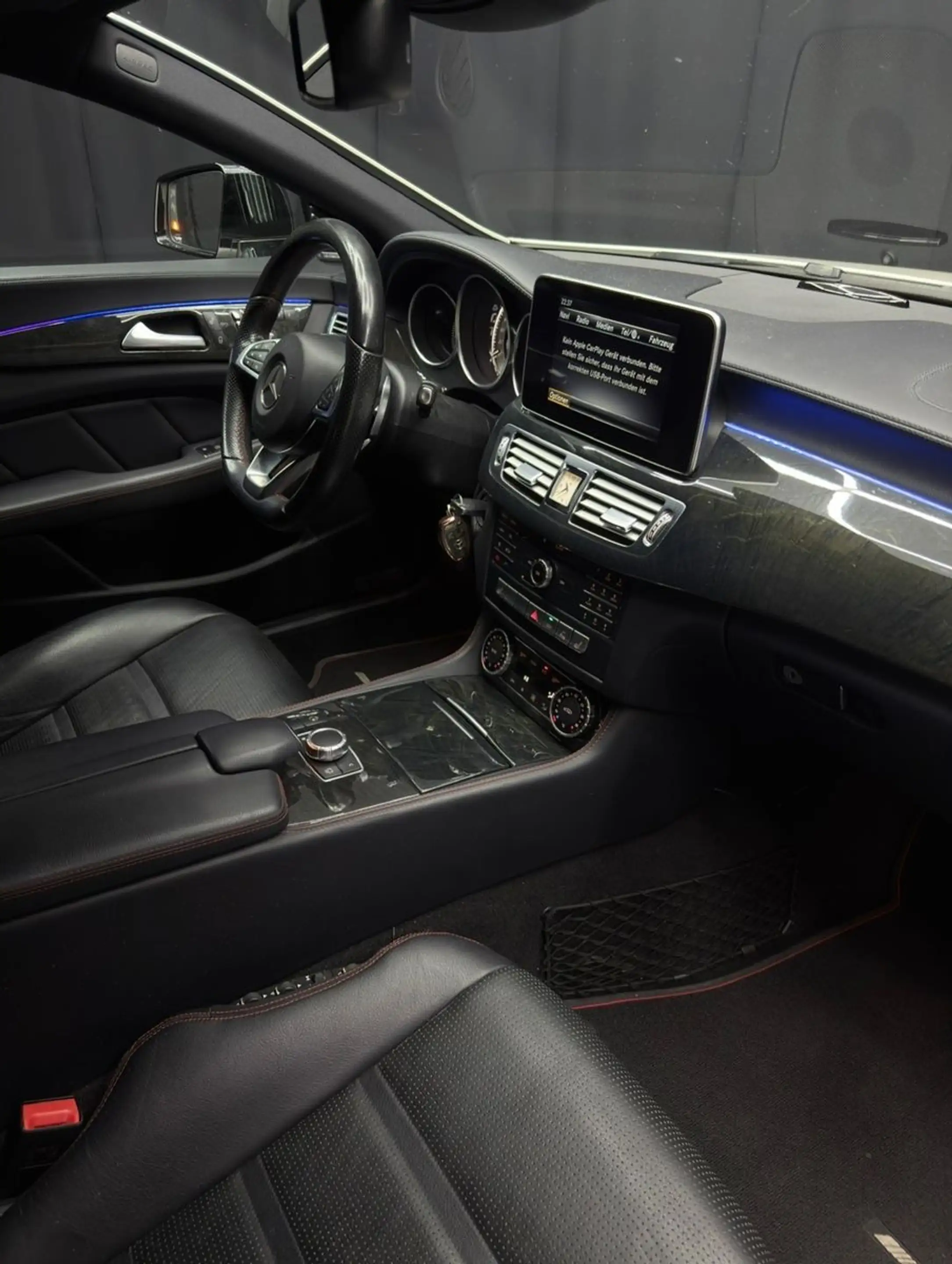 Mercedes-Benz CLS 400 *AMG LINE*PERLMUTT*360 GRAD*H&K*MBEAM — photo 12