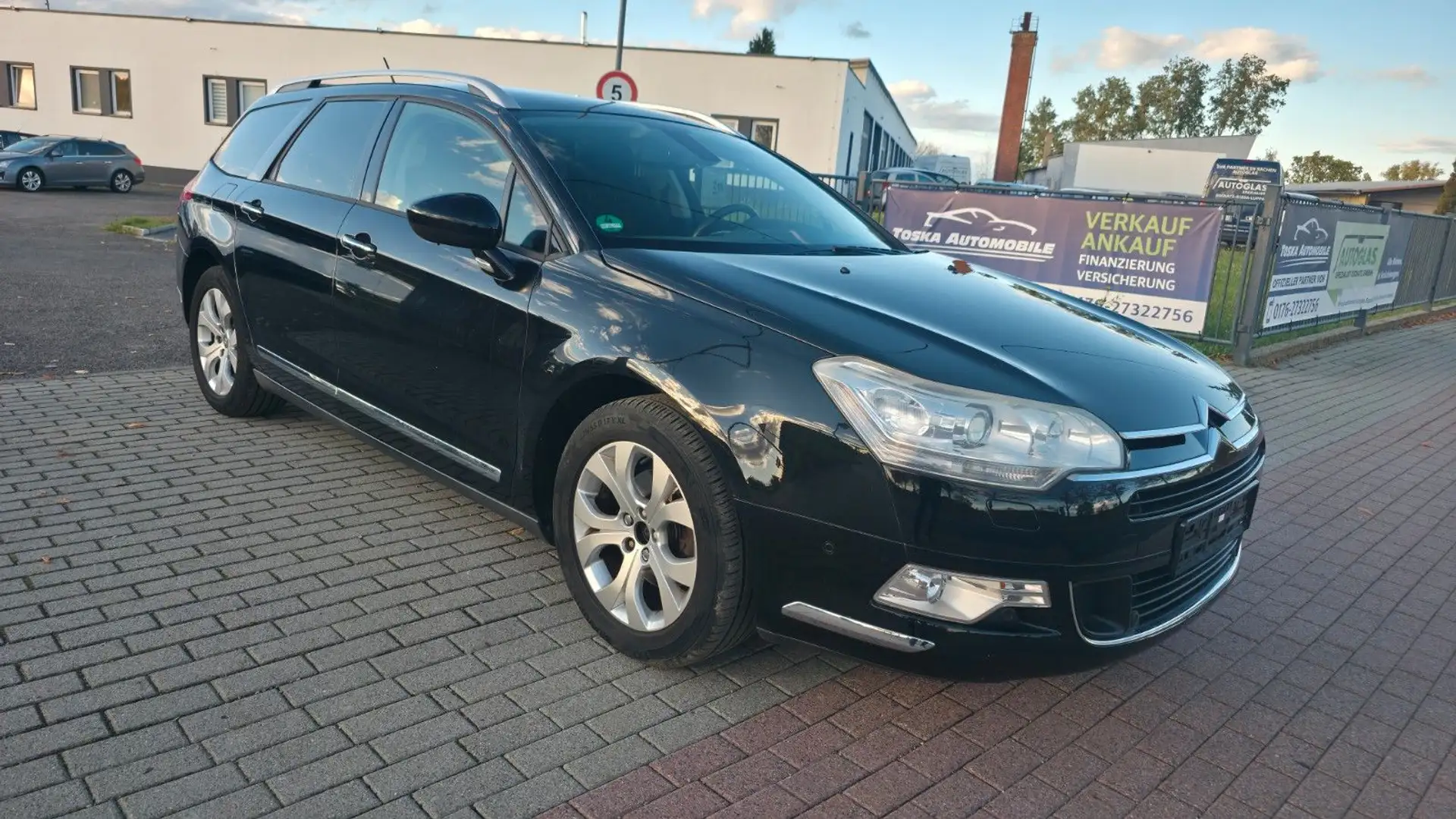 Citroen C5 Tourer 1.6 - Automatik Schwarz - 1