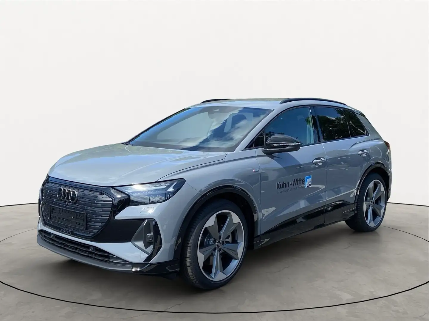 Audi Q4 e-tron 45 210 kW S-line*AHK*RFK*HeadUpDisplay Grau - 2