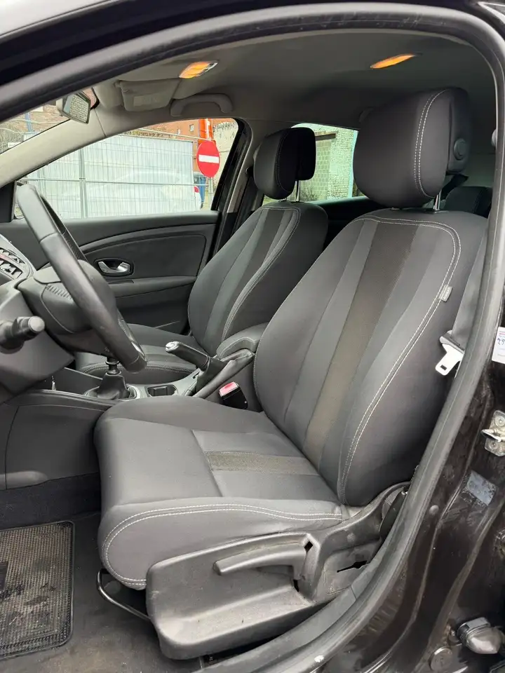 Renault Megane Berline — photo 5