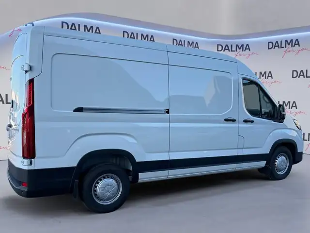 Maxus Deliver 9 view 6