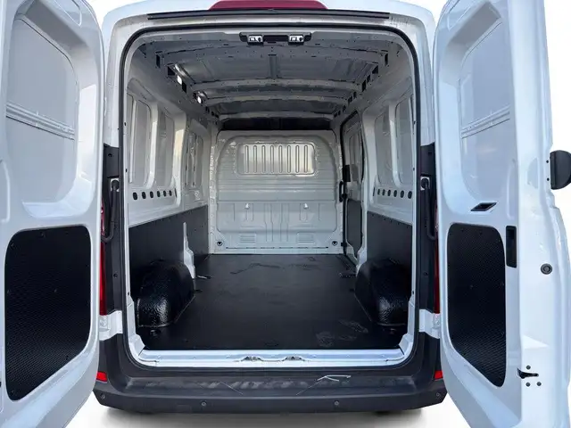 Maxus Deliver 9 view 15