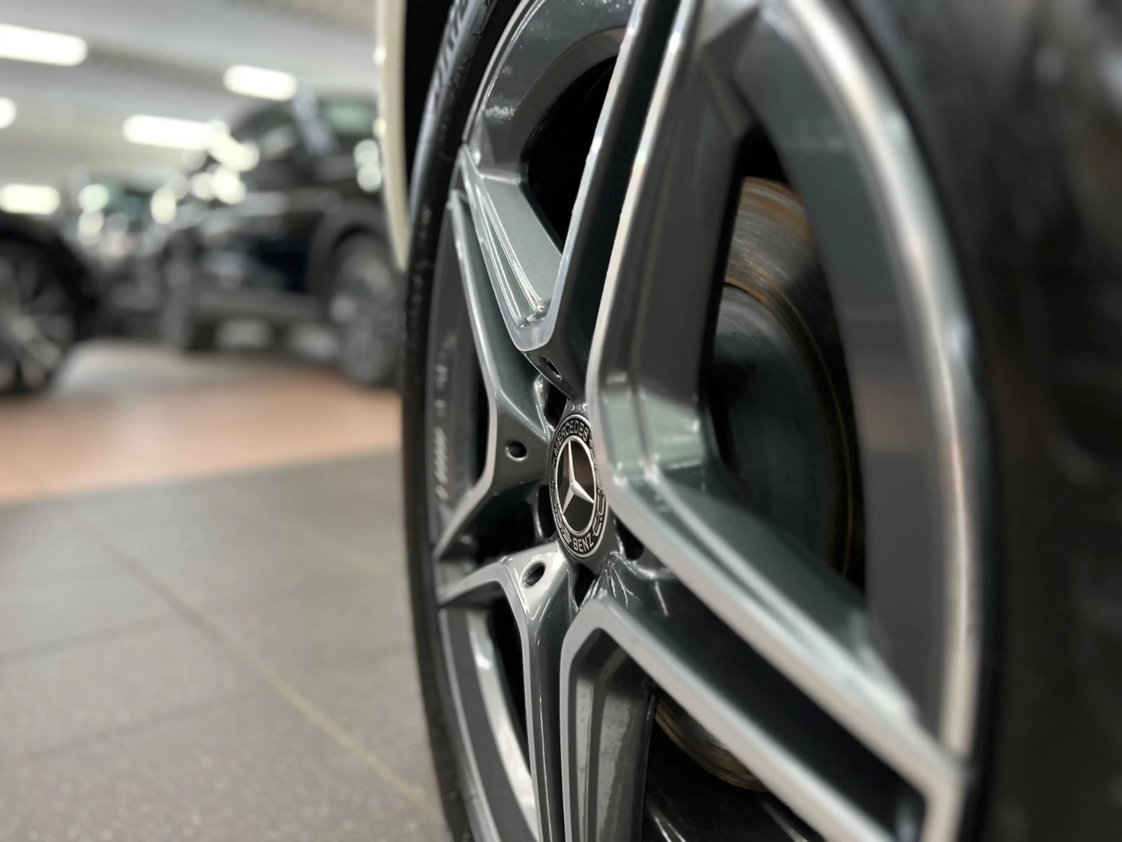 Mercedes-Benz GLA 220 d 4M AMG Line AHK+DIS+Pano+Pre Safe uvm. — photo 12