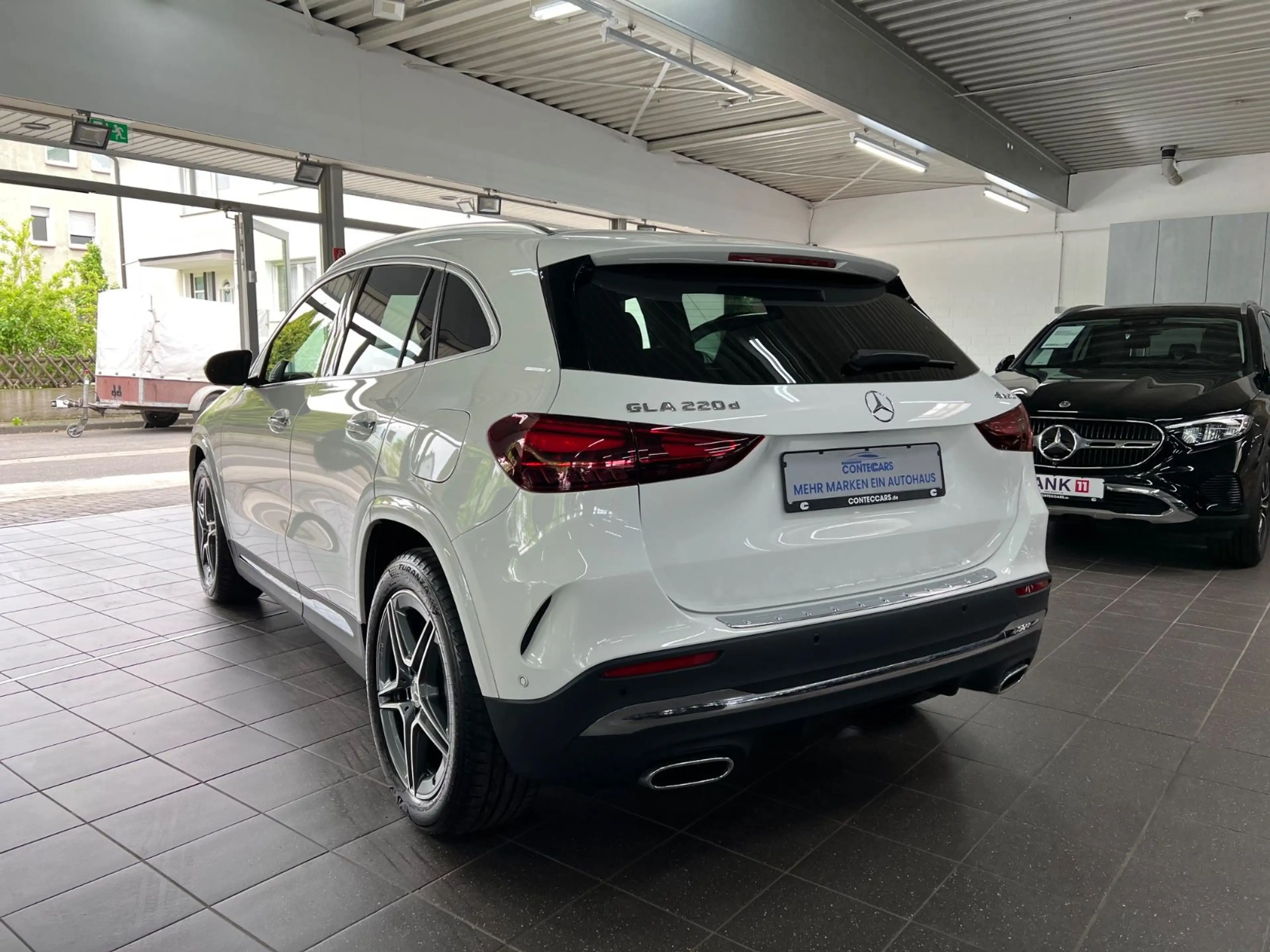 Mercedes-Benz GLA 220 d 4M AMG Line AHK+DIS+Pano+Pre Safe uvm. — photo 7