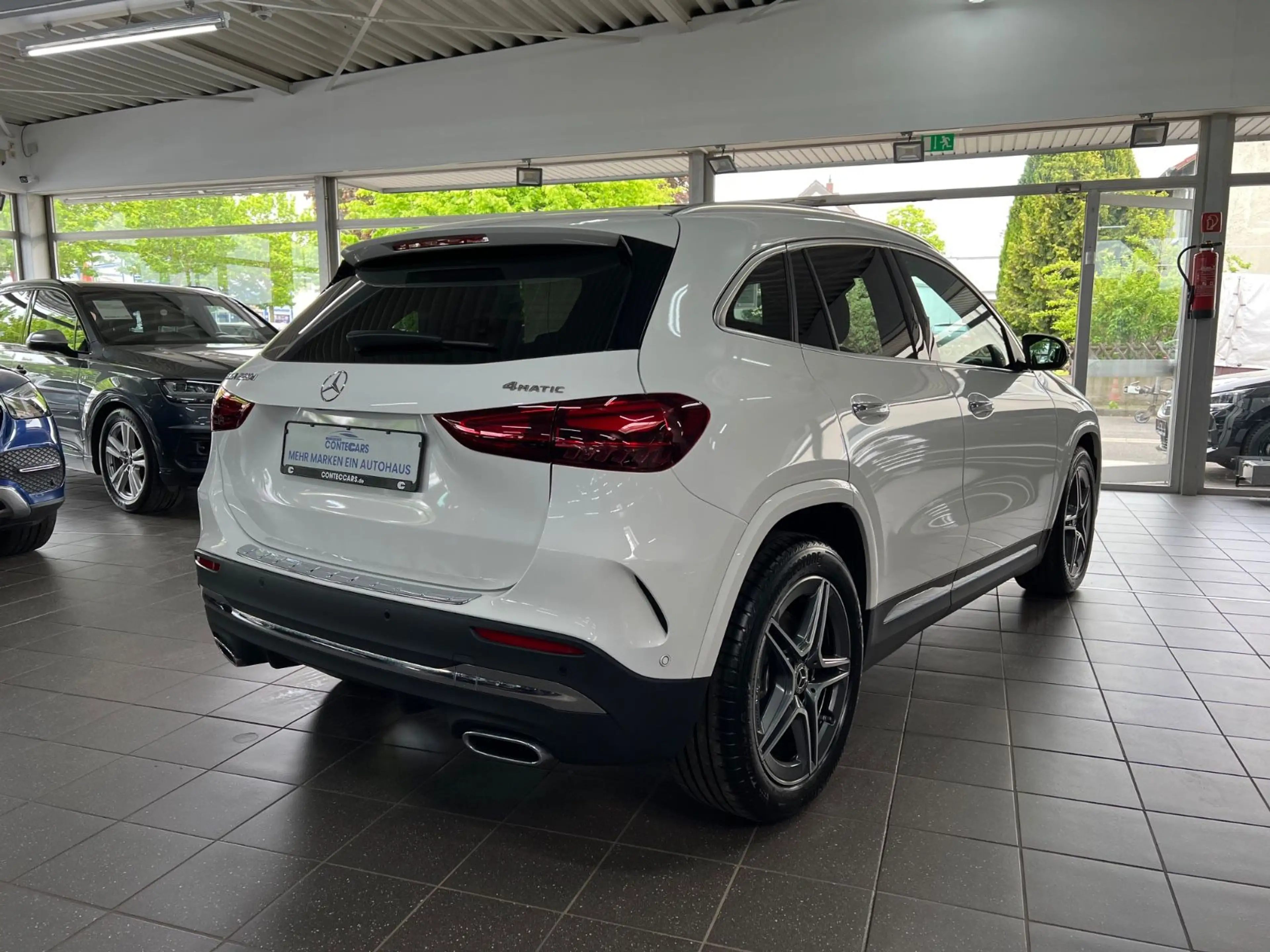 Mercedes-Benz GLA 220 d 4M AMG Line AHK+DIS+Pano+Pre Safe uvm. — photo 8