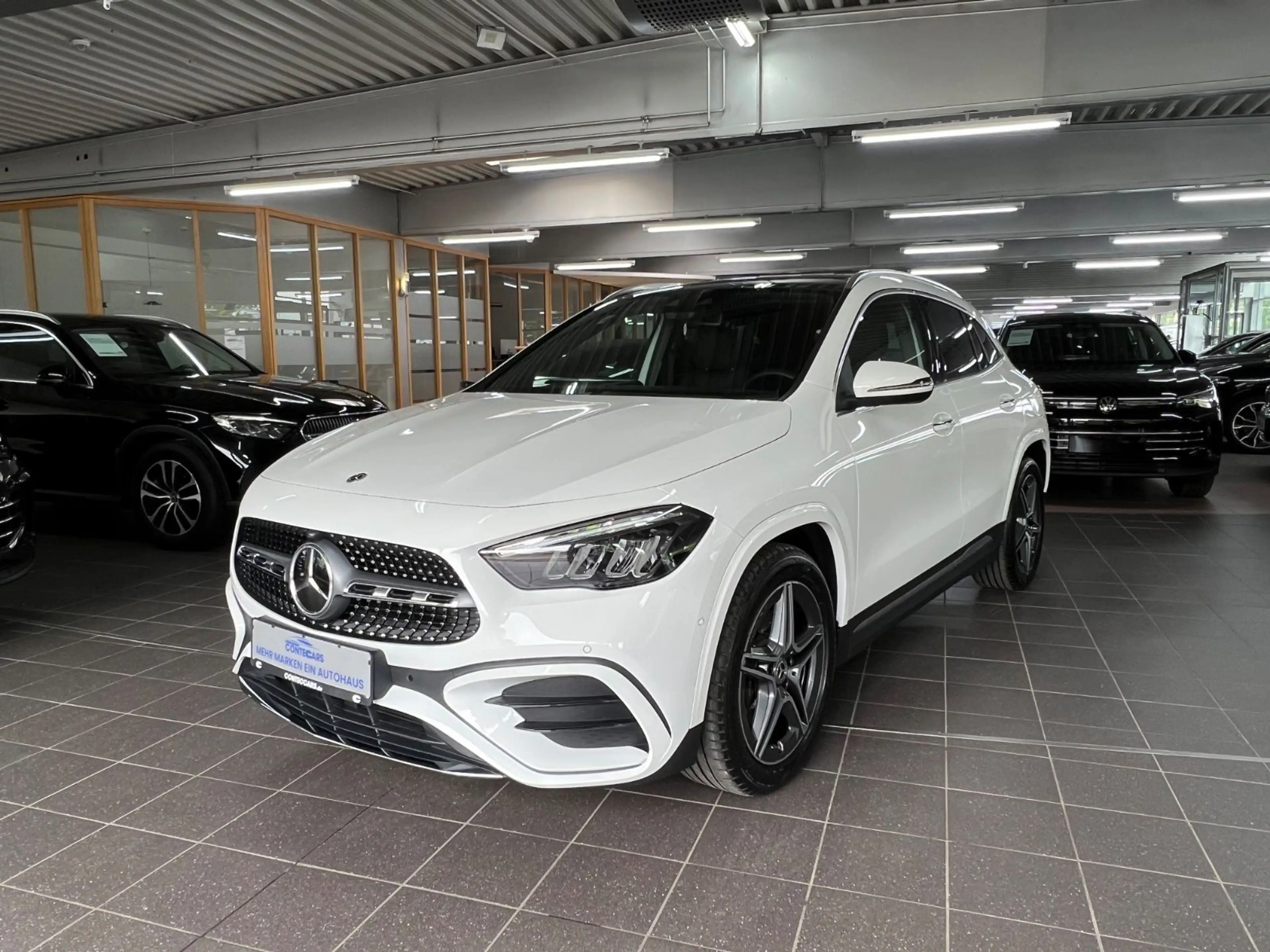 Mercedes-Benz GLA 220 d 4M AMG Line AHK+DIS+Pano+Pre Safe uvm. — photo 2