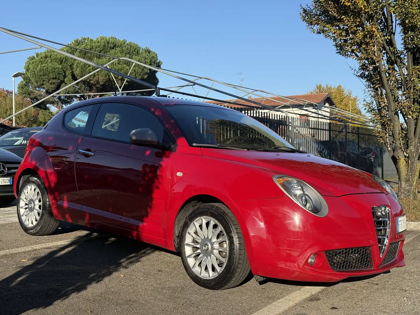 Alfa Romeo MiTo 1.4 Distinctive 78cv E6 Rouge - 1