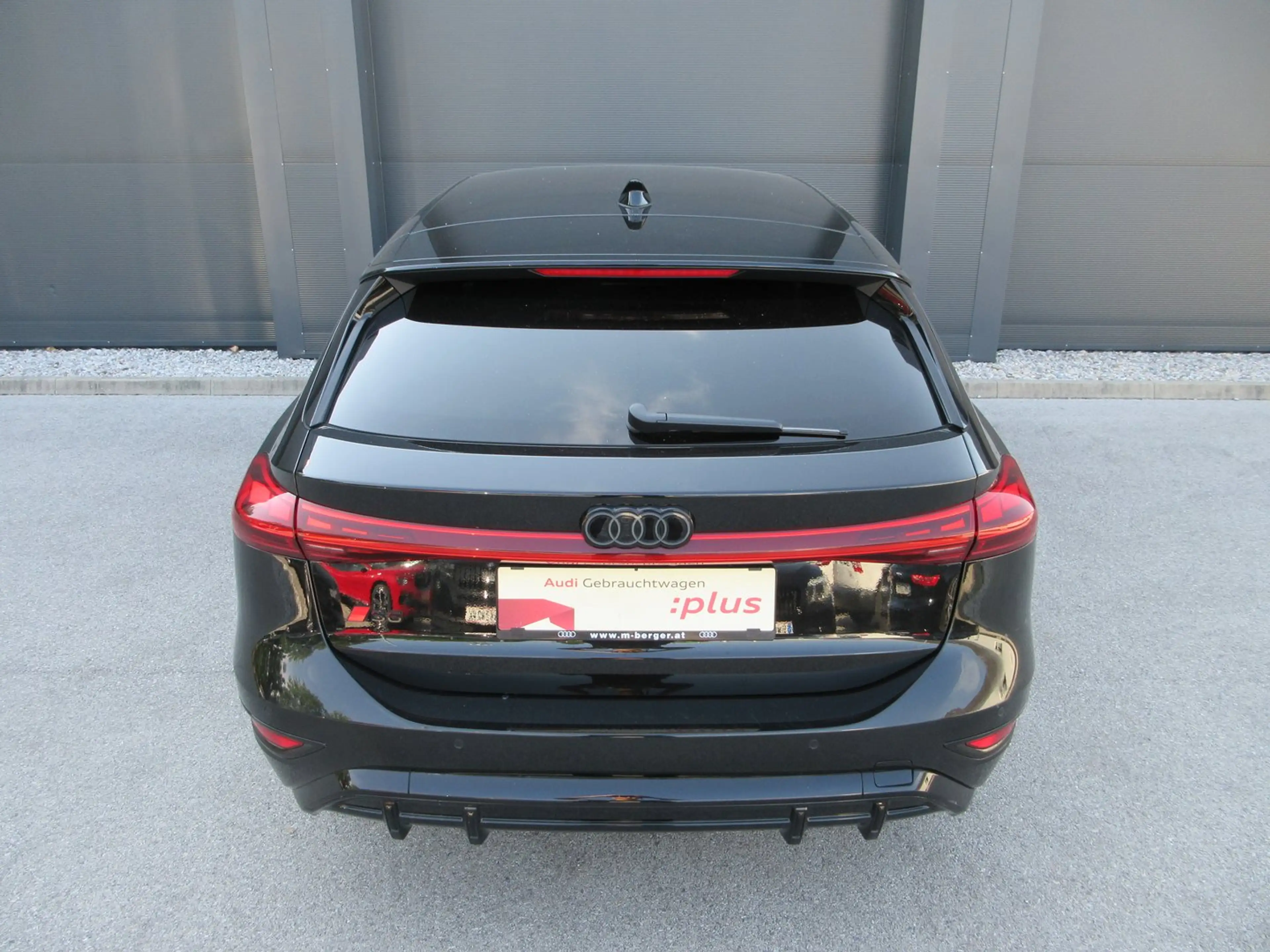 Audi S6 e-tron e-tron — photo 10