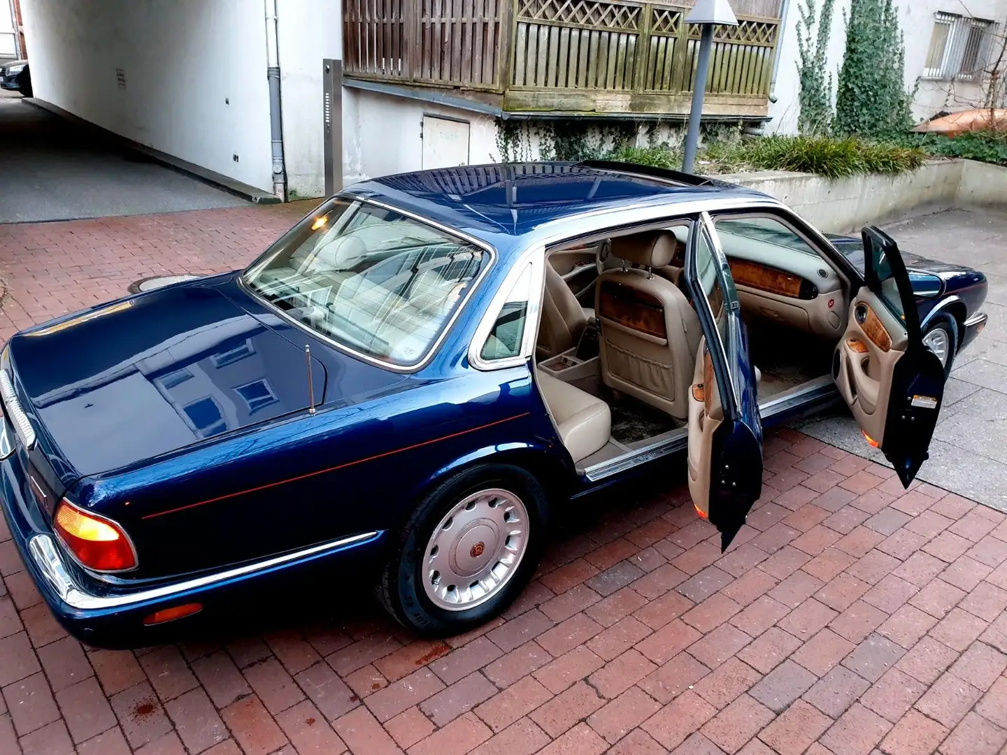 Jaguar Daimler VandenPlas lang*Motorevision 2024*1.Hand Azul - 1