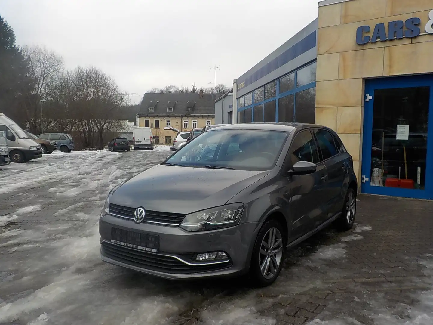 Volkswagen Polo Lounge XENON! SITZHEIZG! AUTOMATIK! Gris - 1