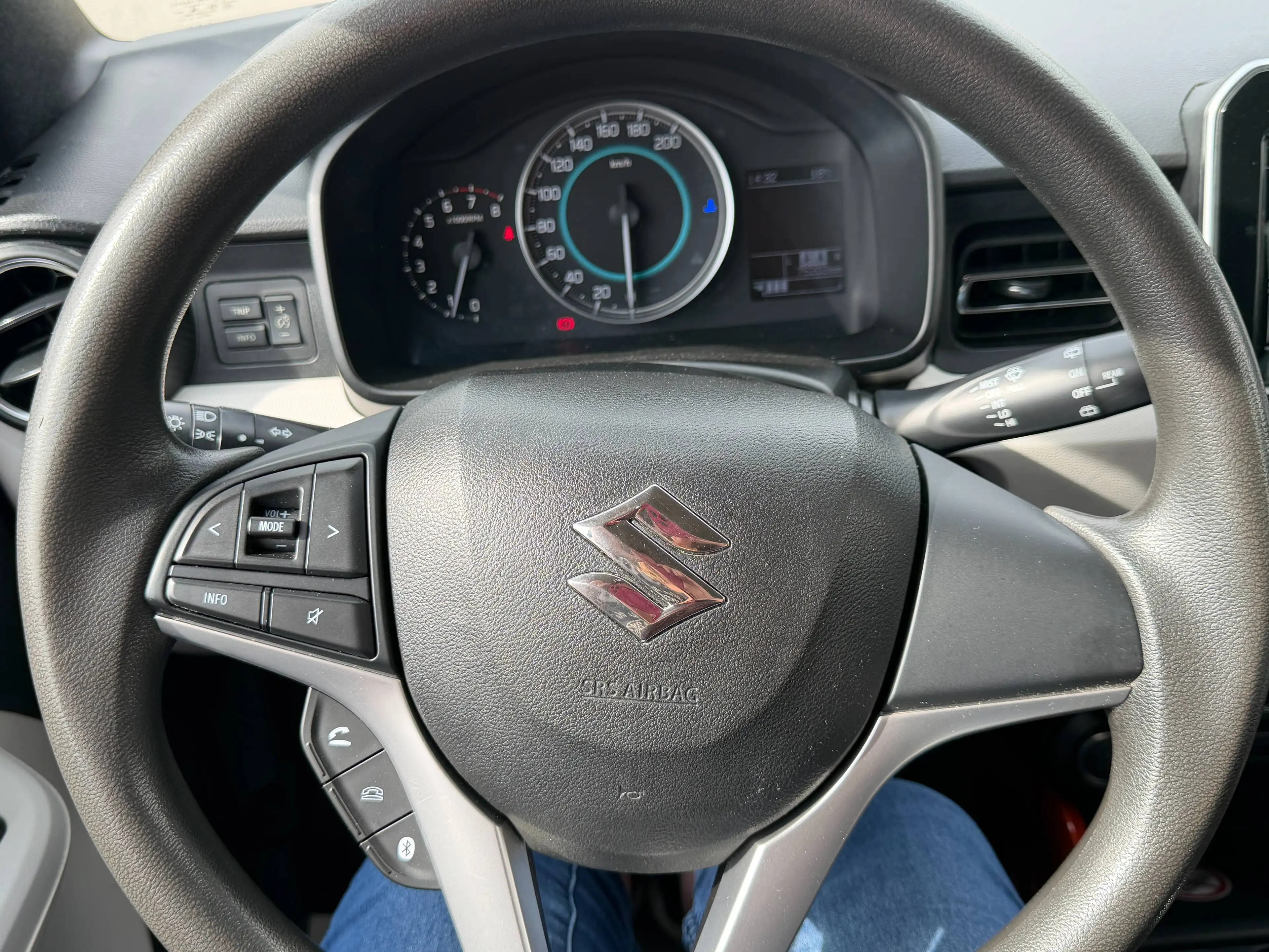 Suzuki Ignis 1,2 Dual Jet Shine 4WD — photo 13