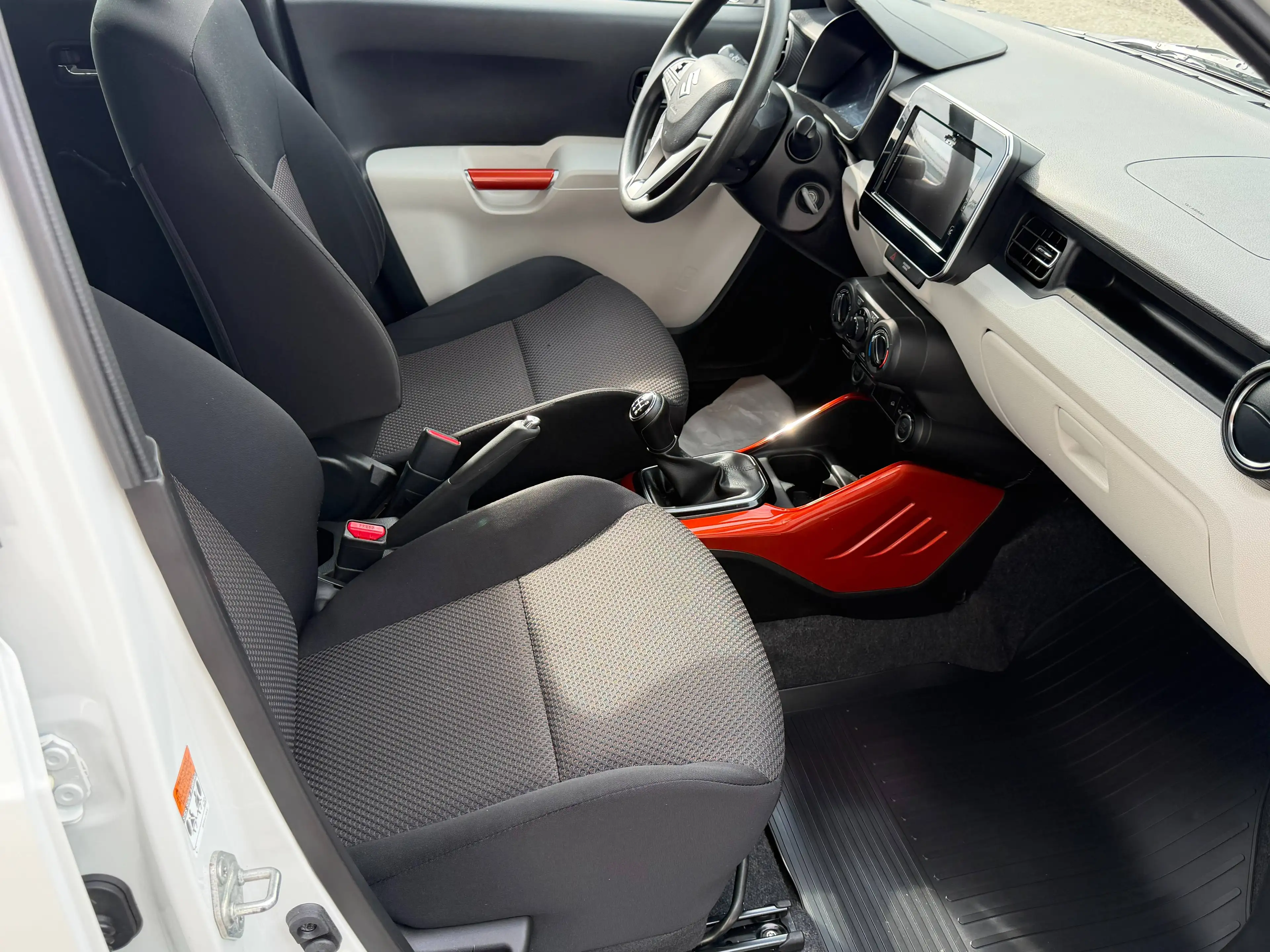 Suzuki Ignis 1,2 Dual Jet Shine 4WD — photo 8