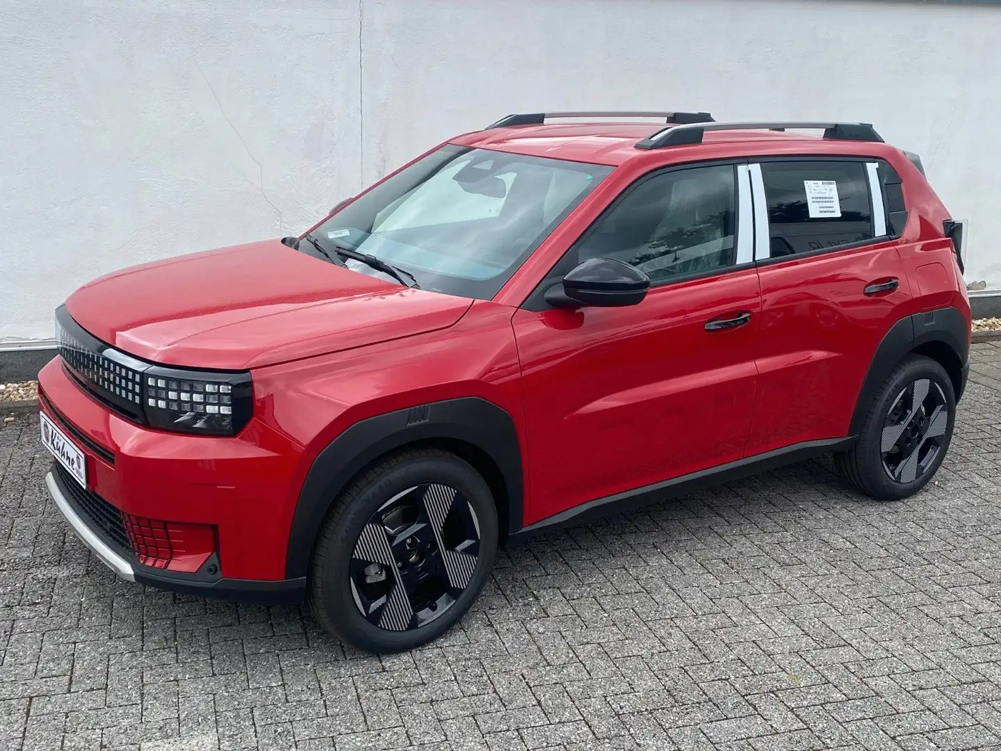 Fiat Grande Panda 1.2 Hybrid eDCT La Prima Rouge - 1