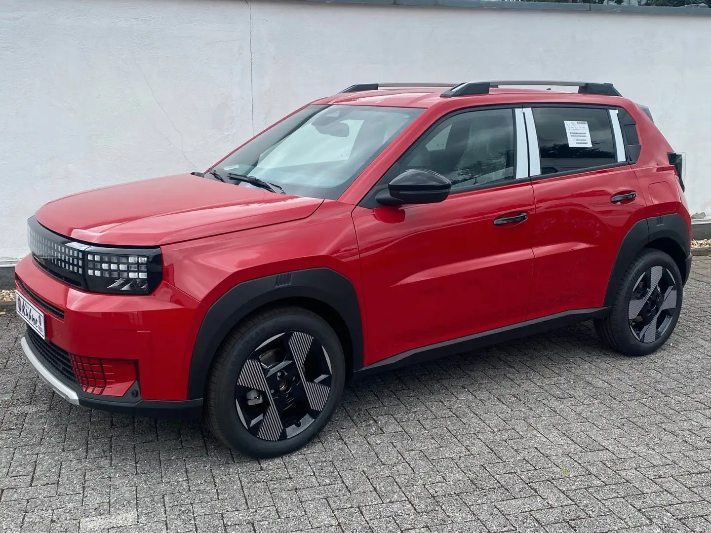 Fiat Grande Panda 1.2 Hybrid eDCT La Prima Rouge - 2