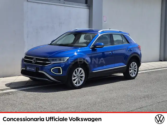 2022 Volkswagen T-Roc in Blue for sale