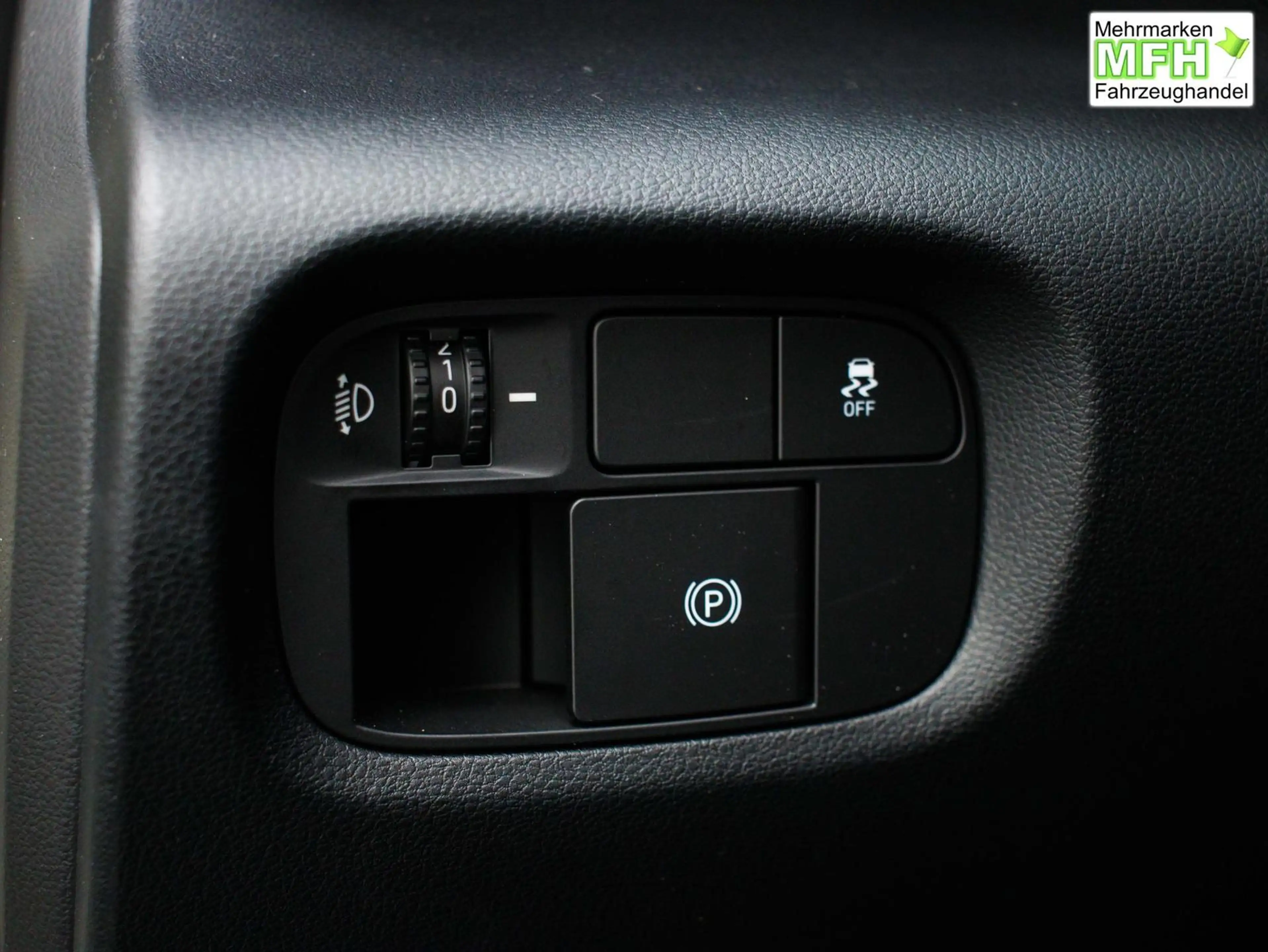 Hyundai Inster E-Motion 49kWh / ACC Rückfahrkamera Navi Klimaa... — photo 14