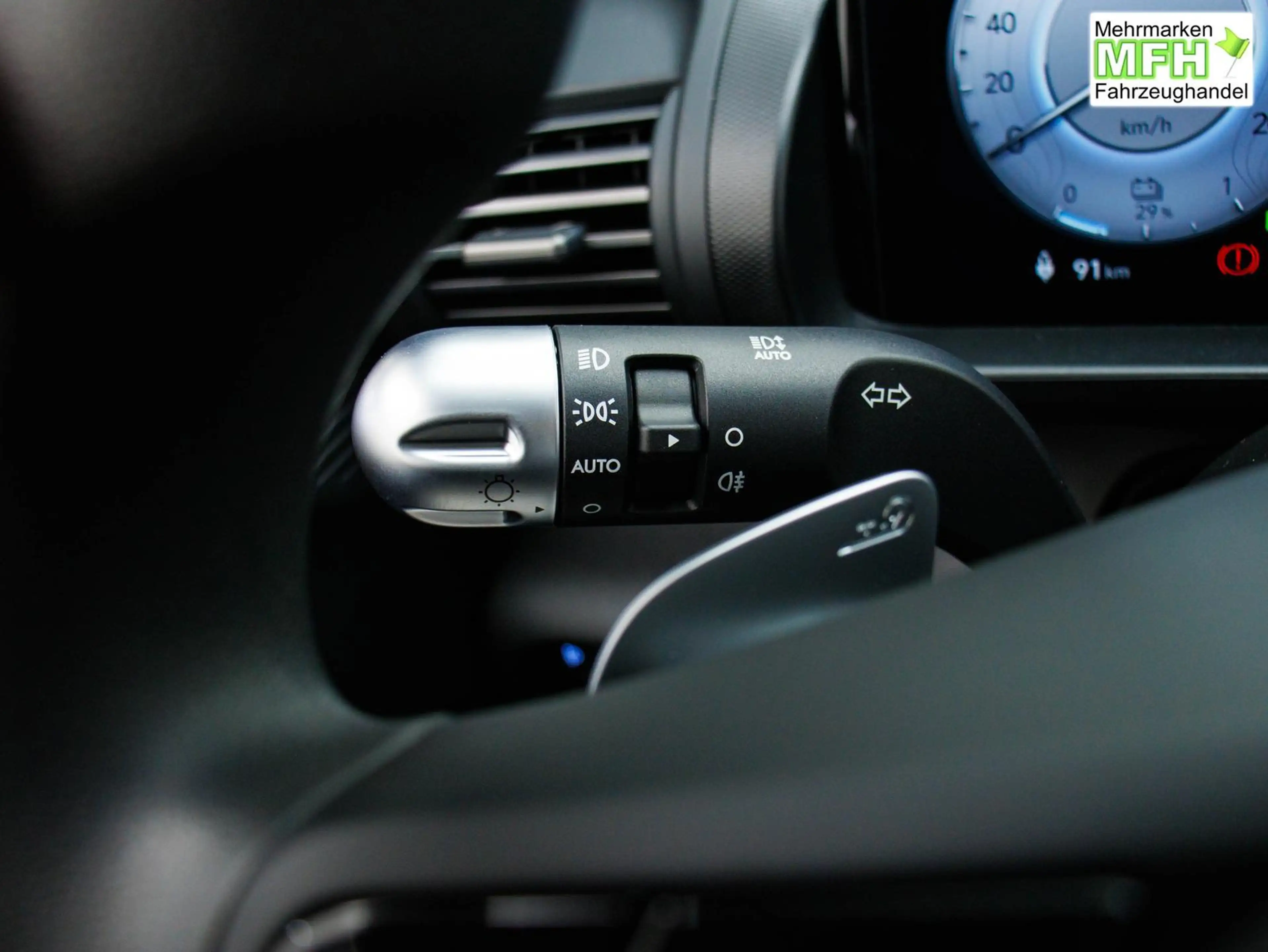 Hyundai Inster E-Motion 49kWh / ACC Rückfahrkamera Navi Klimaa... — photo 15