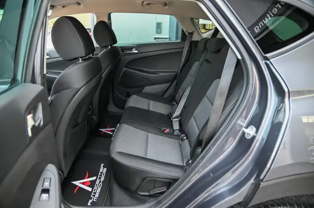Hyundai Tucson view 16