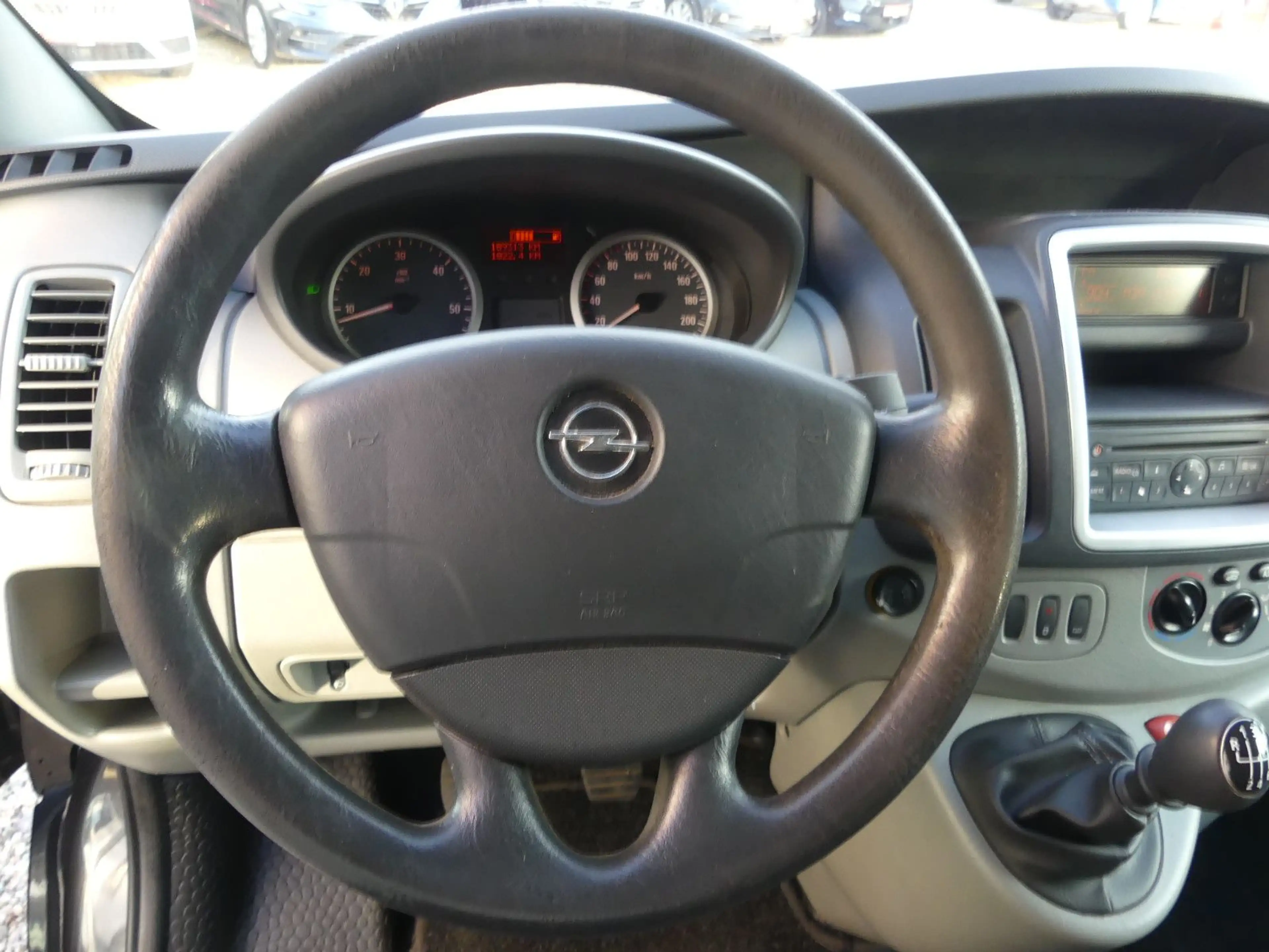 Opel Vivaro Kasten/Kombi/L2H1 2,9t/9-Sitze/Klima — photo 11