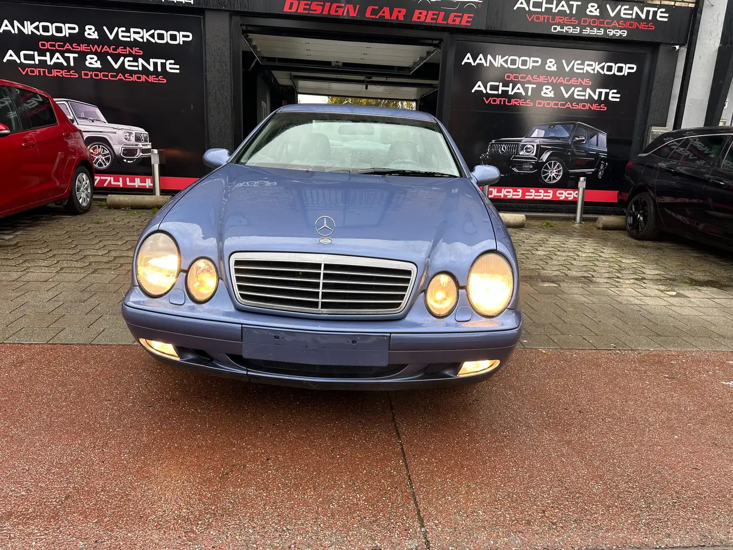 Mercedes-Benz CLK 200 Elegance Belle Auto 2iem main carnet a Voir....... Blau - 2