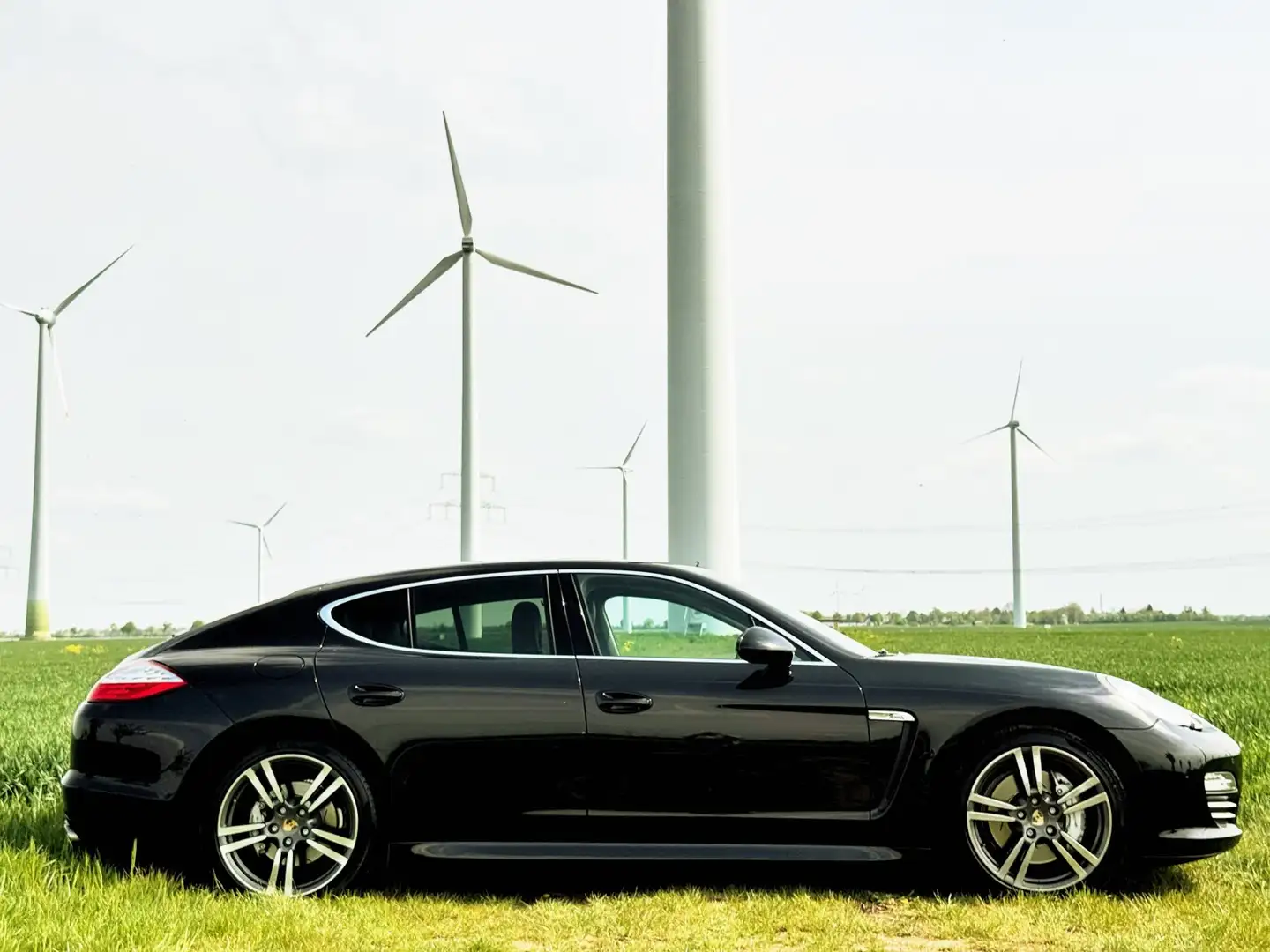 Porsche Panamera 4.8 4S PDK Black - 1