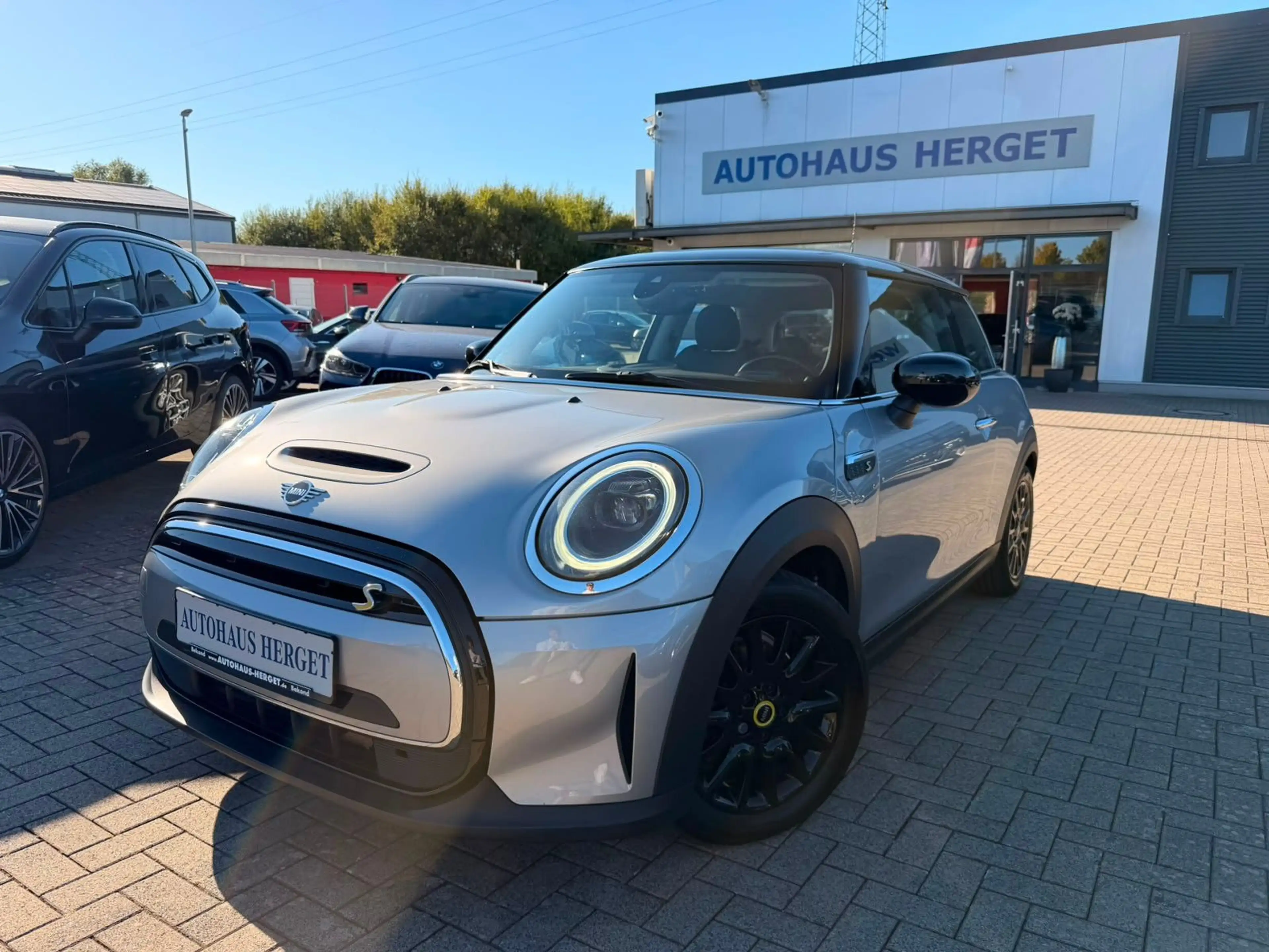MINI Cooper SE Classic Trim