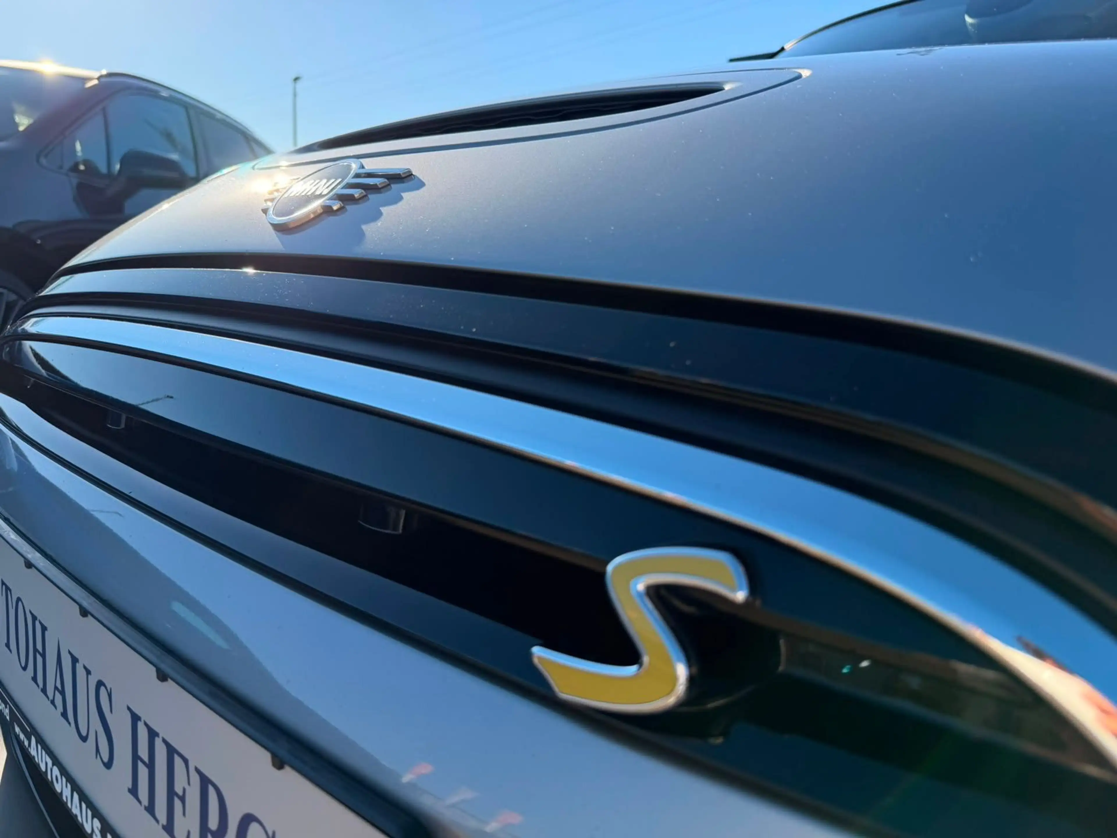 MINI Cooper SE Classic Trim — photo 2