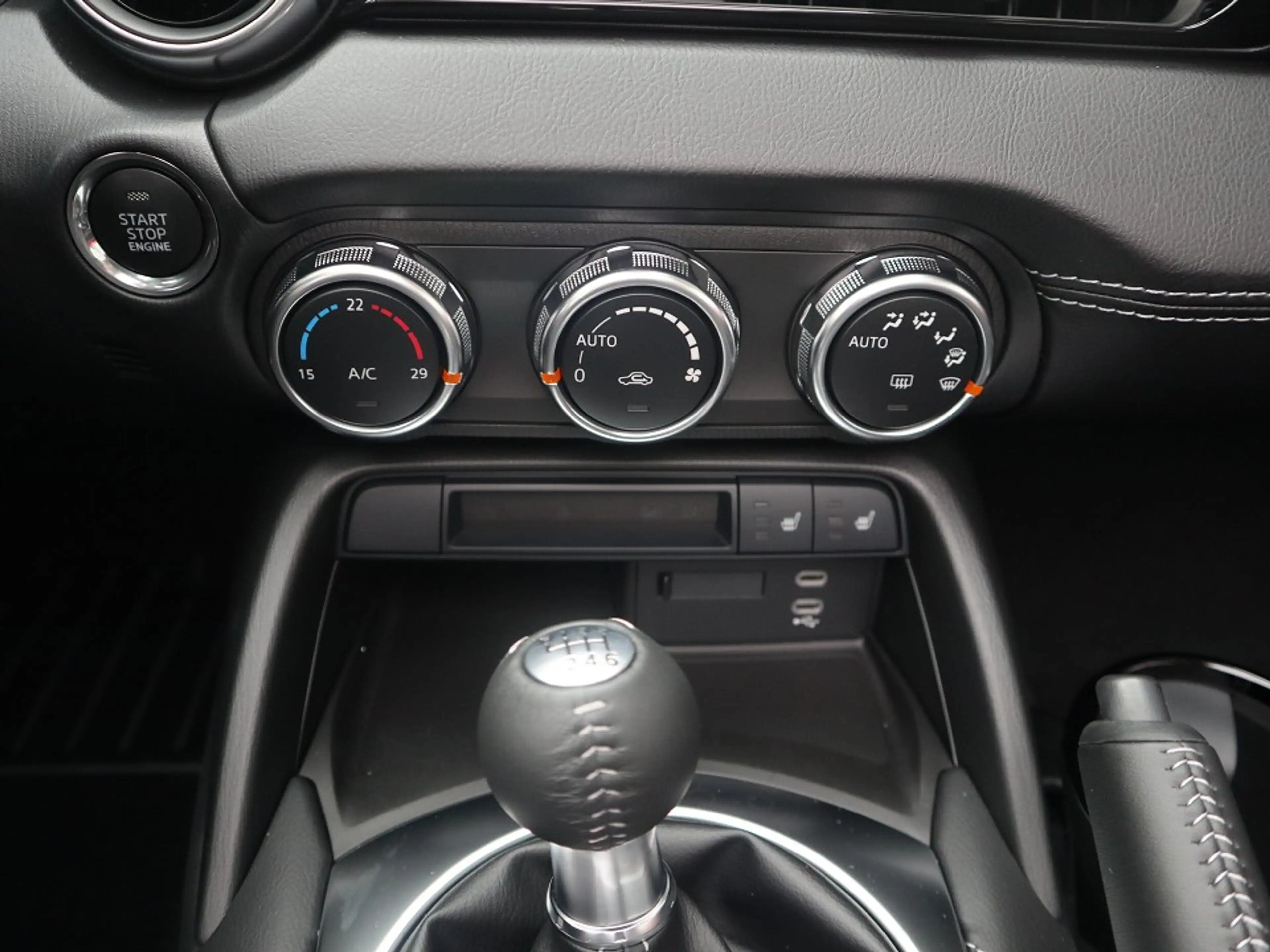Mazda MX-5 2027 G-136 Exclusive-Line LEDER MATRIX BOSE RFK SH — photo 15