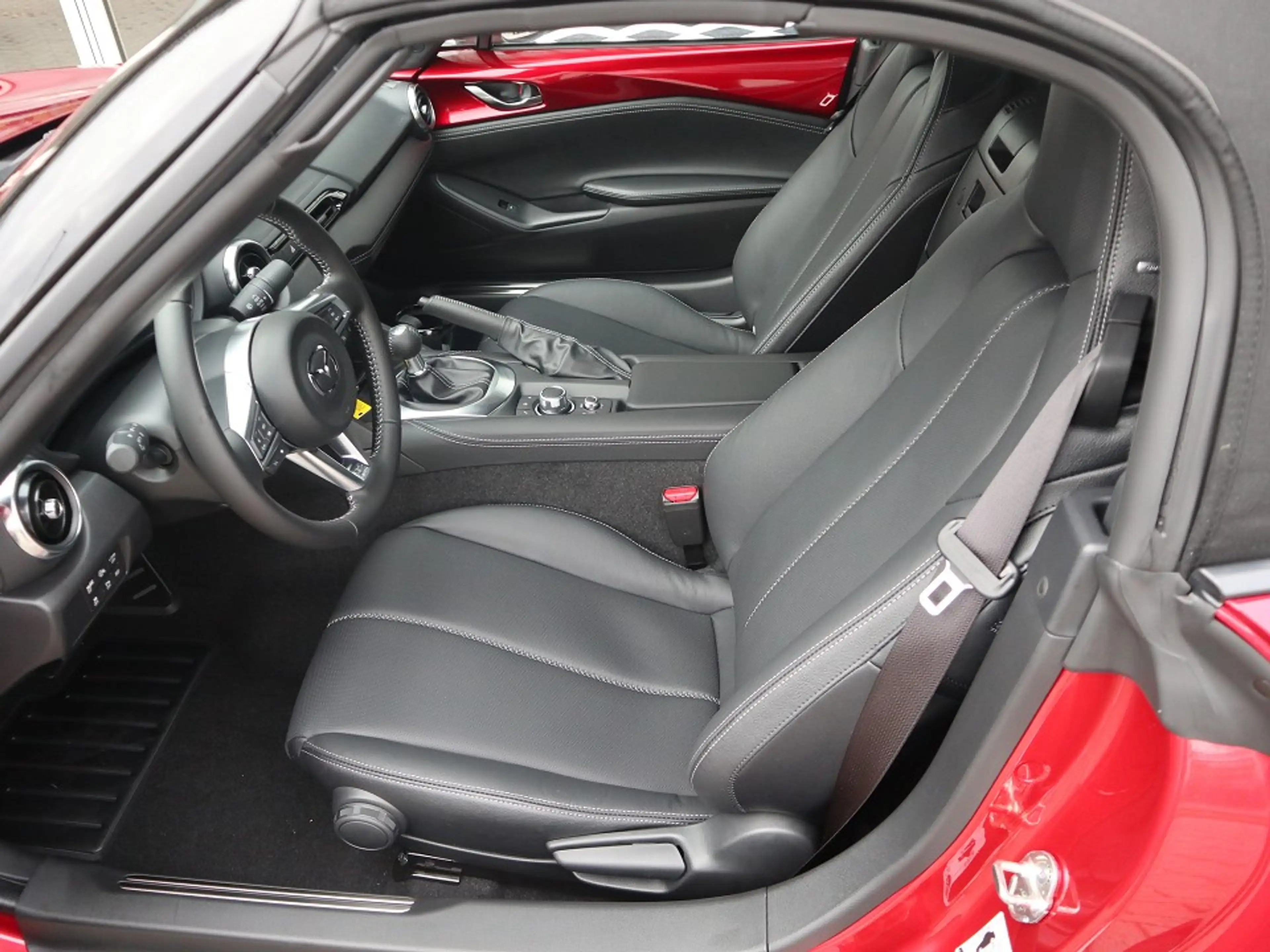 Mazda MX-5 2027 G-136 Exclusive-Line LEDER MATRIX BOSE RFK SH — photo 12