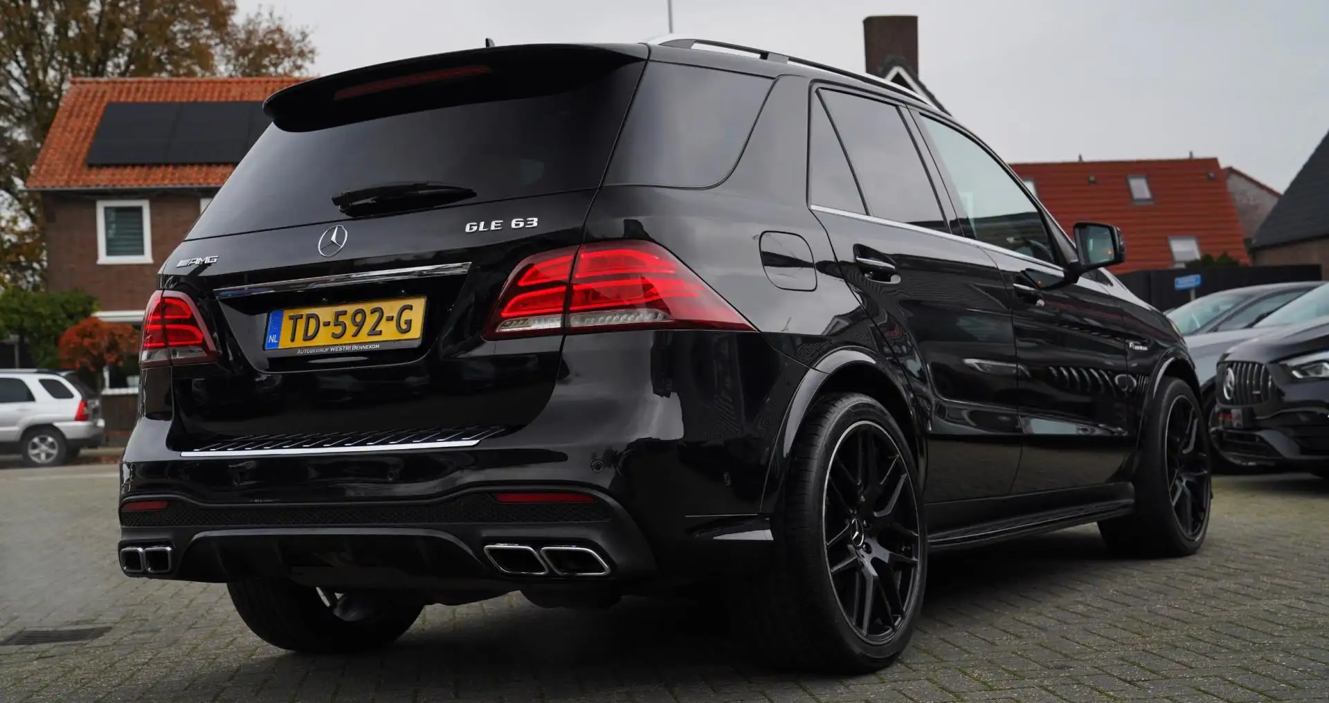 Mercedes-Benz GLE 63 AMG 4MATIC | Harman/Kardon | Adaptieve Cruise | Stoelk Zwart - 2