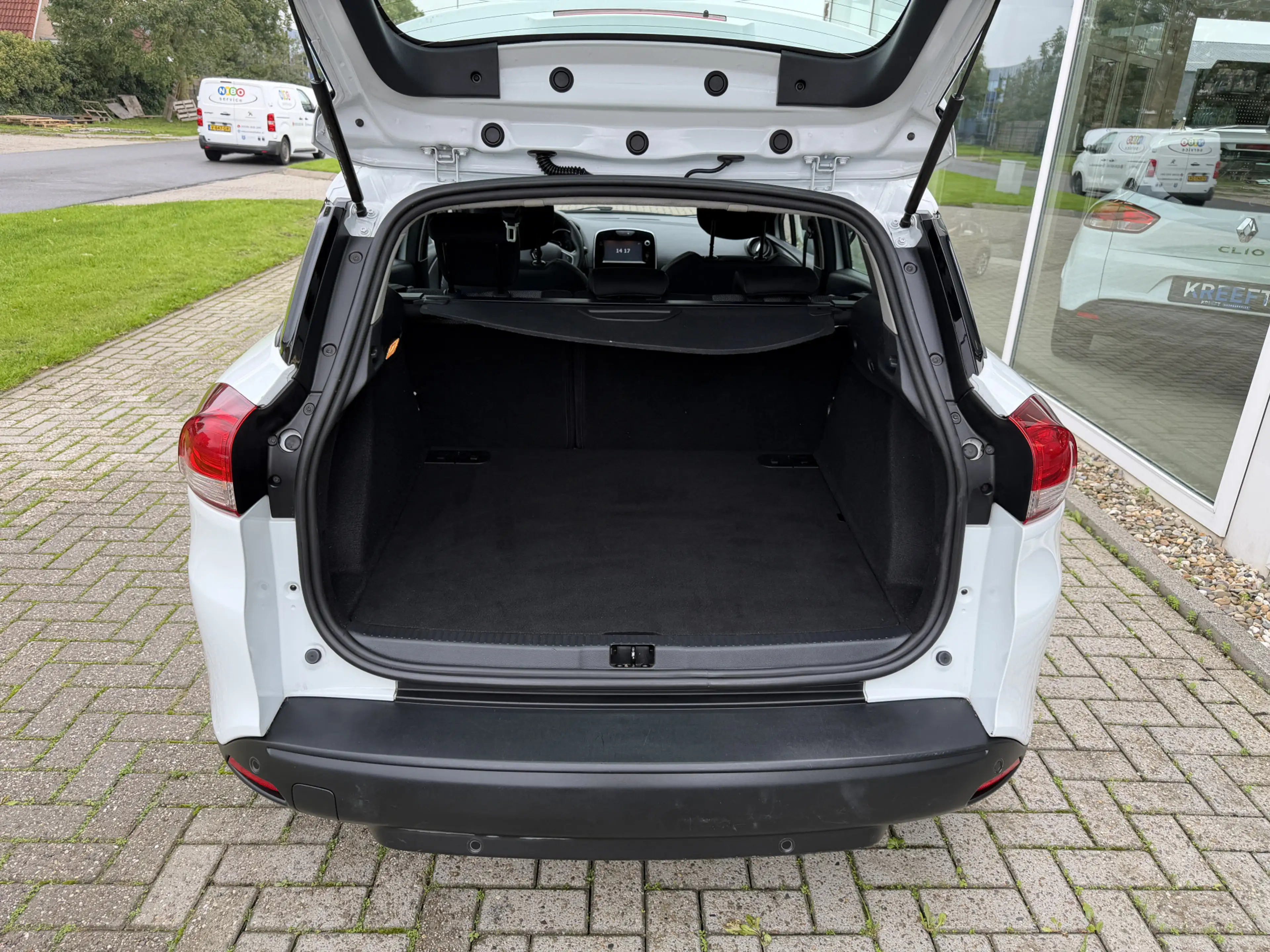 Renault Clio Estate 0.9 TCe Zen Airco | Cruise | — photo 9