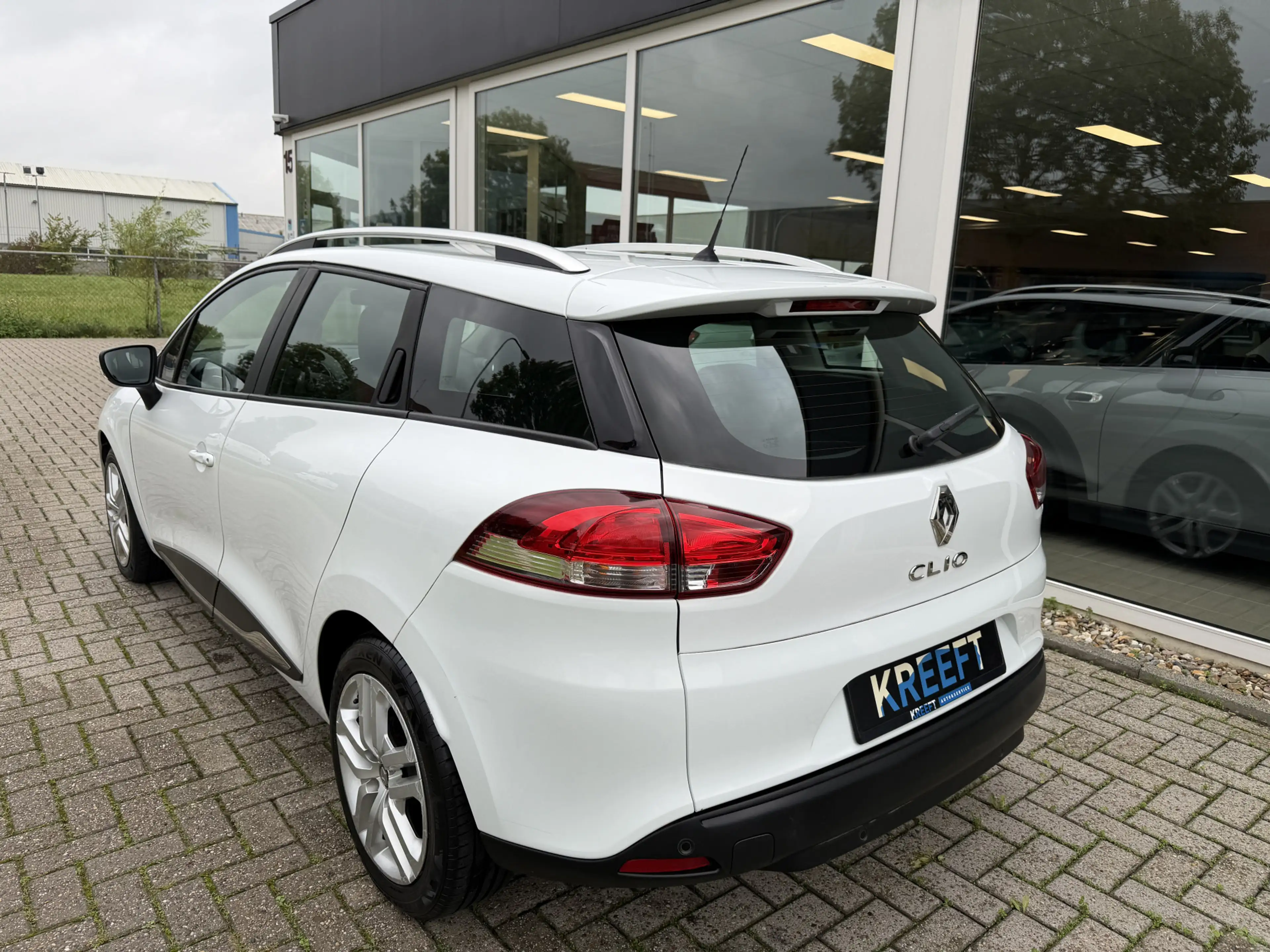 Renault Clio Estate 0.9 TCe Zen Airco | Cruise | — photo 8