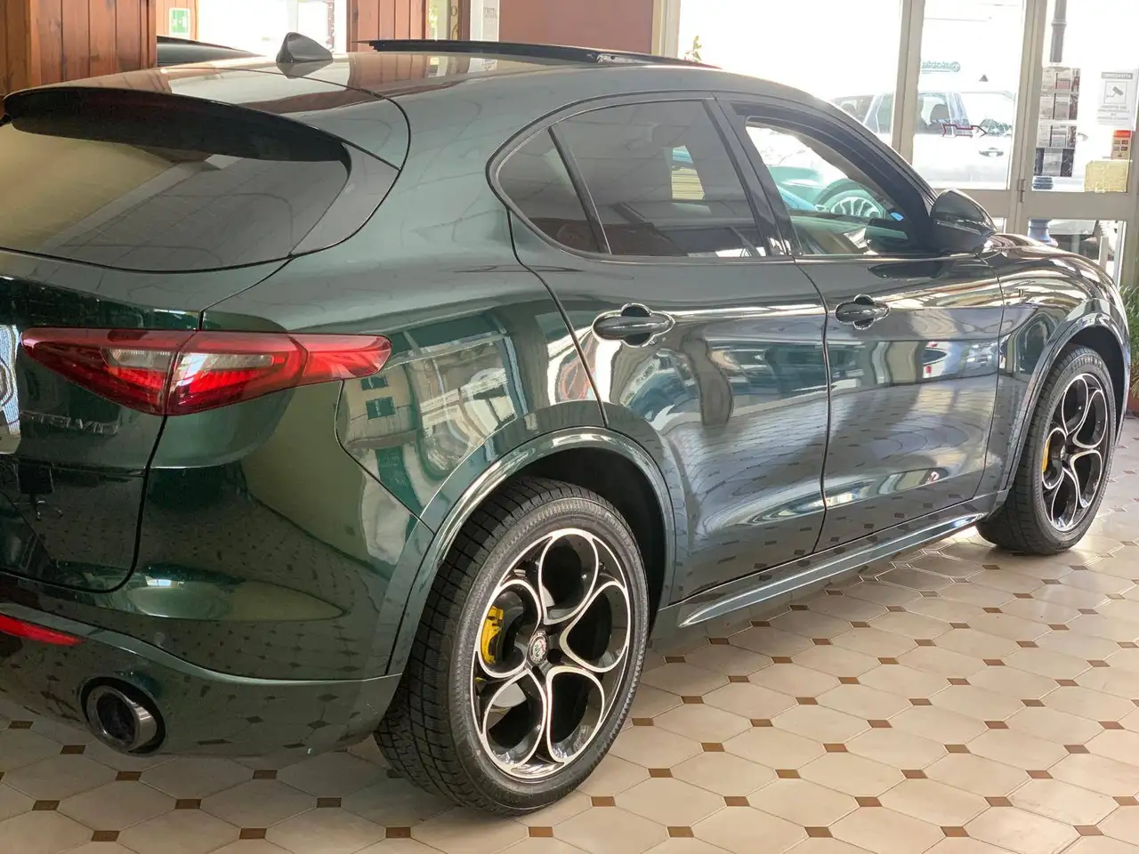Alfa Romeo Stelvio 2021