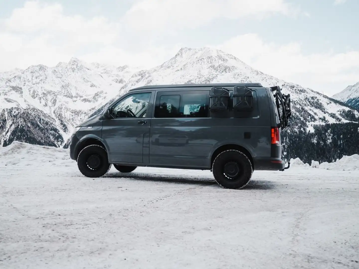 Volkswagen T6.1 Camper Van Wohnmobil Neuwagen Reisemobil Grau - 1