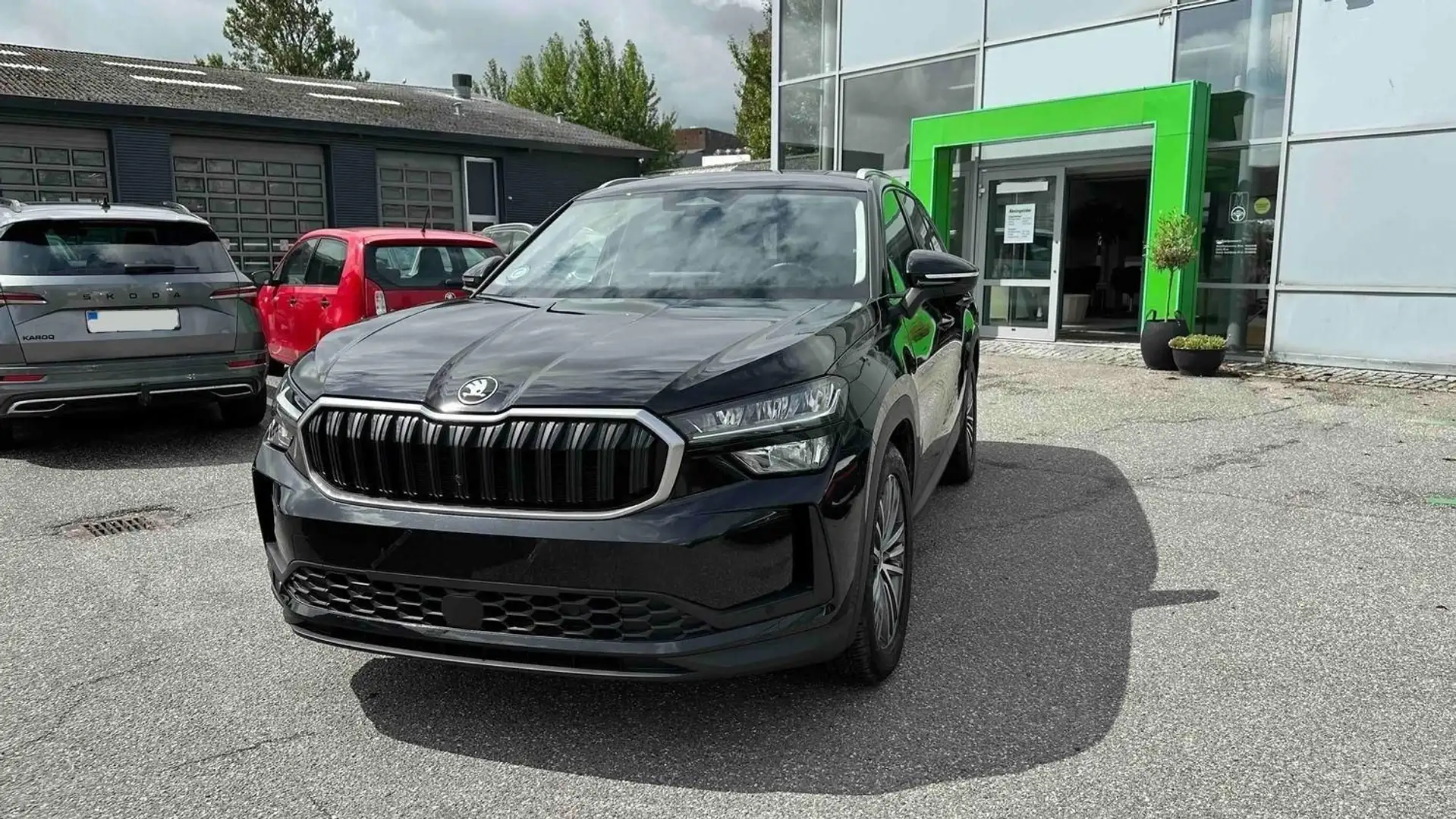 Skoda Kodiaq 1.5TSI Selection 7-Sitz AHK+19erLM+Memory Schwarz - 2