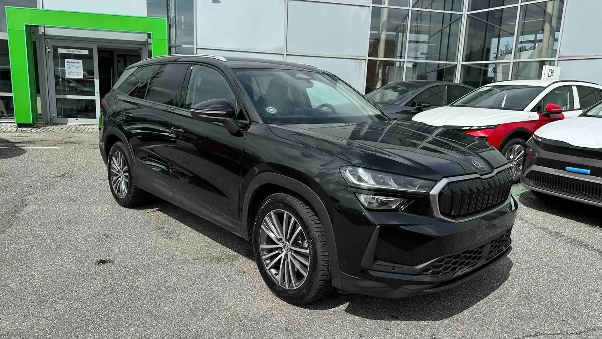 Skoda Kodiaq 1.5TSI Selection 7-Sitz AHK+19erLM+Memory Schwarz - 1