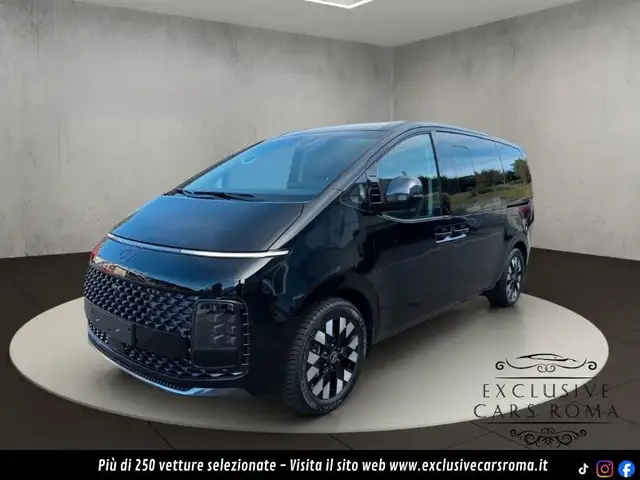 Hyundai STARIA 1.6 HEV AT 2WD 7 posti Luxury