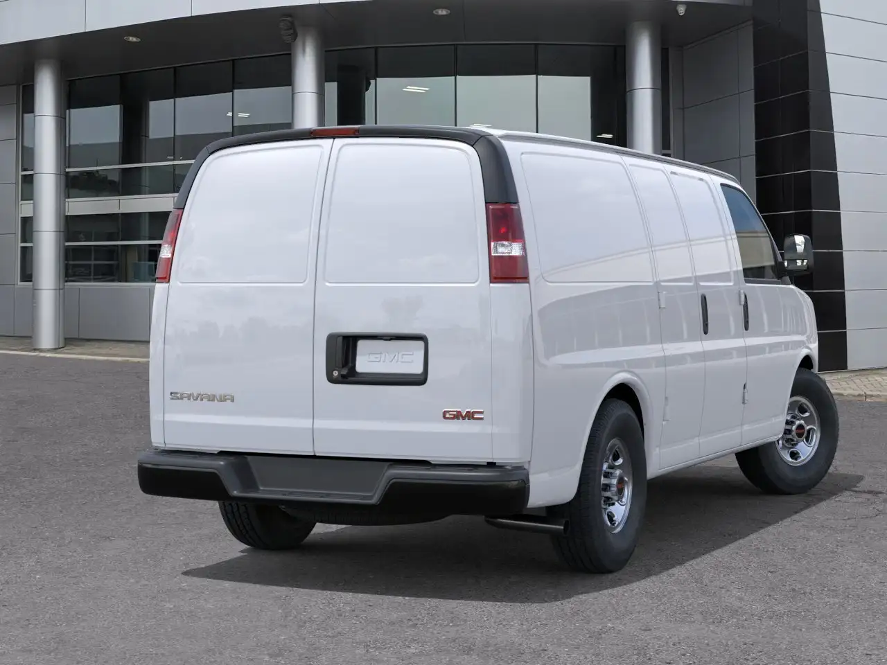 GMC Savana снимка GMC Savana