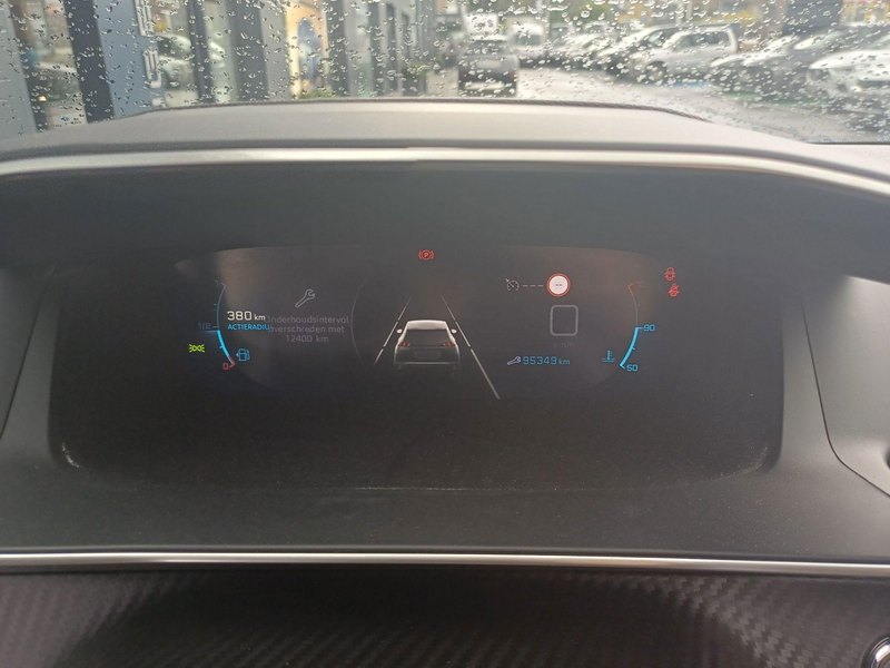 Peugeot 2008 1.2 Puretech 96kW S&S Allure Pack — photo 15