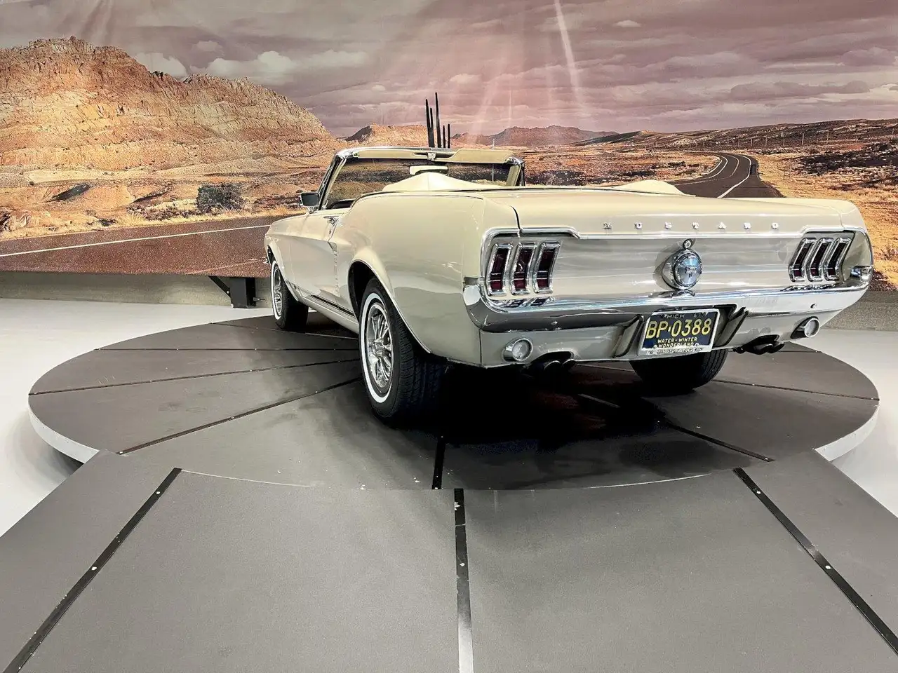 Ford Mustang Convertible, foto 12