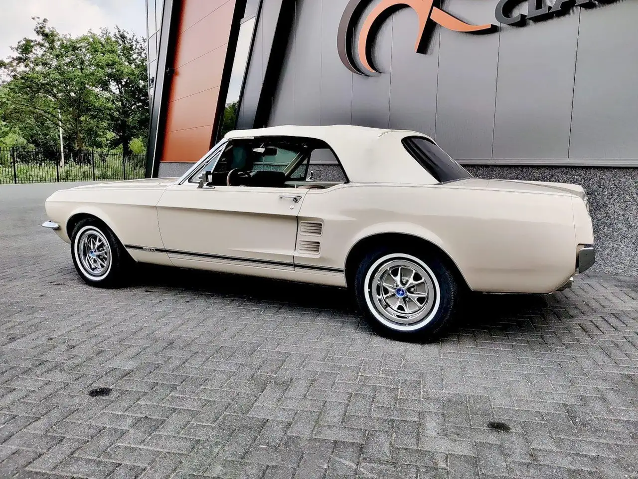 Ford Mustang Convertible, foto 7