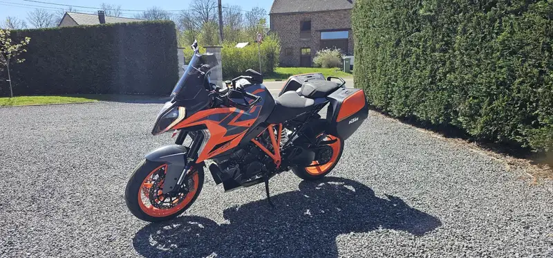 KTM 1290 Super Duke GT - foto 4